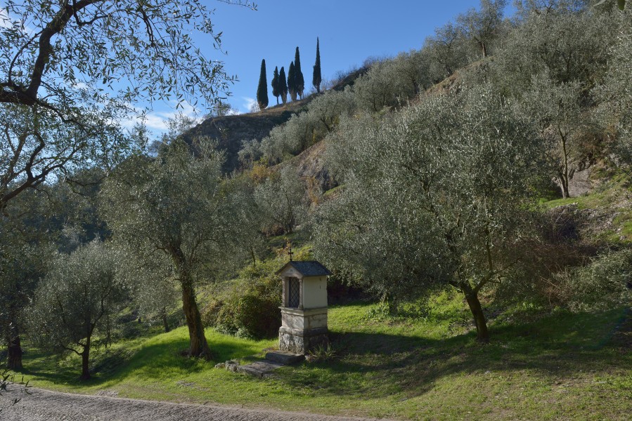 Fourth station of the cross in Laghel Arco bis