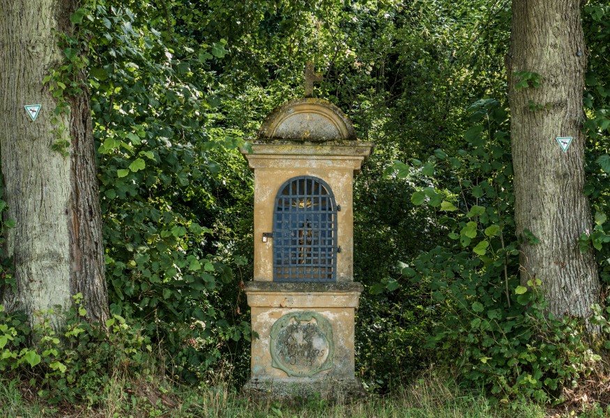 Kleukheim-wayside-shrine-8155746