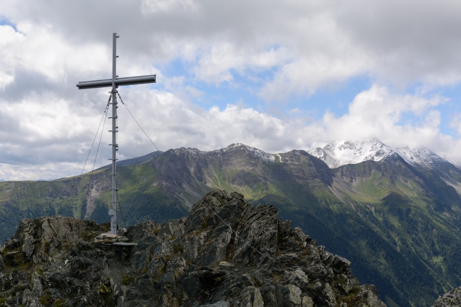 Mallnitz Auernig Gipfelkreuz 20160811 01
