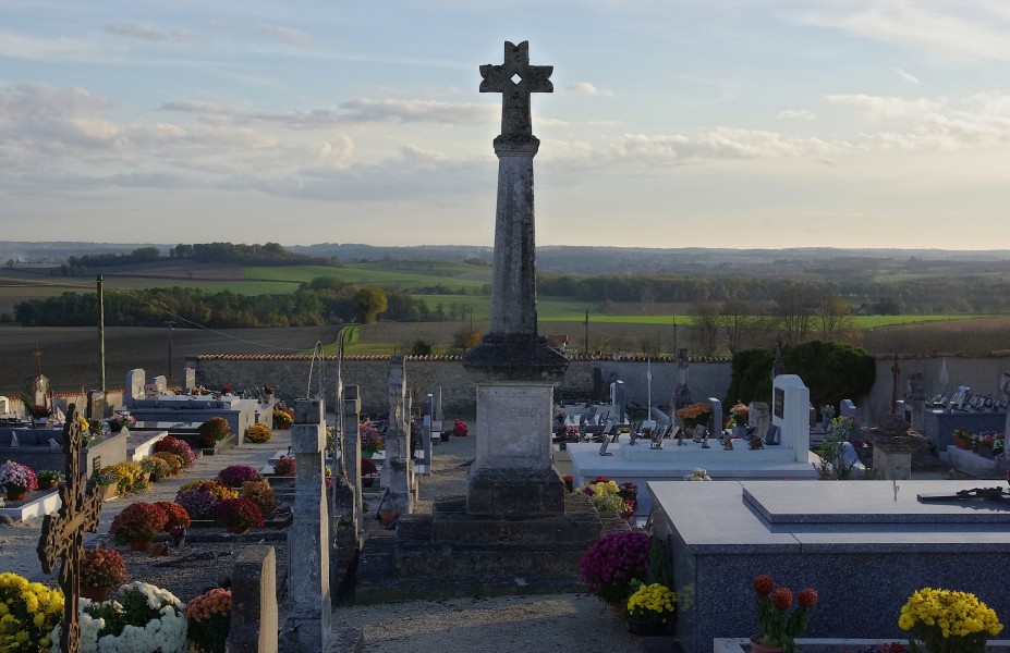 Montignac-le-Coq Cimetière