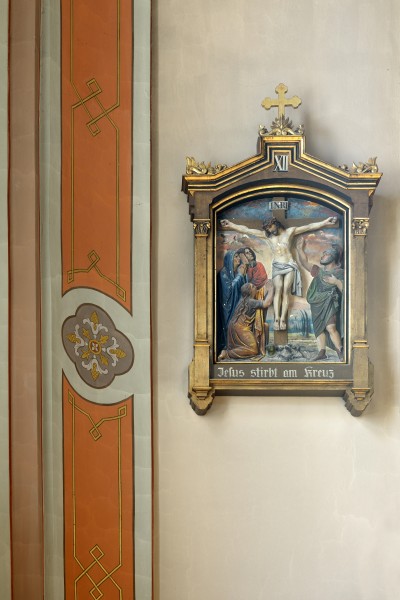 Station of the cross by Ferdinand Demetz 12