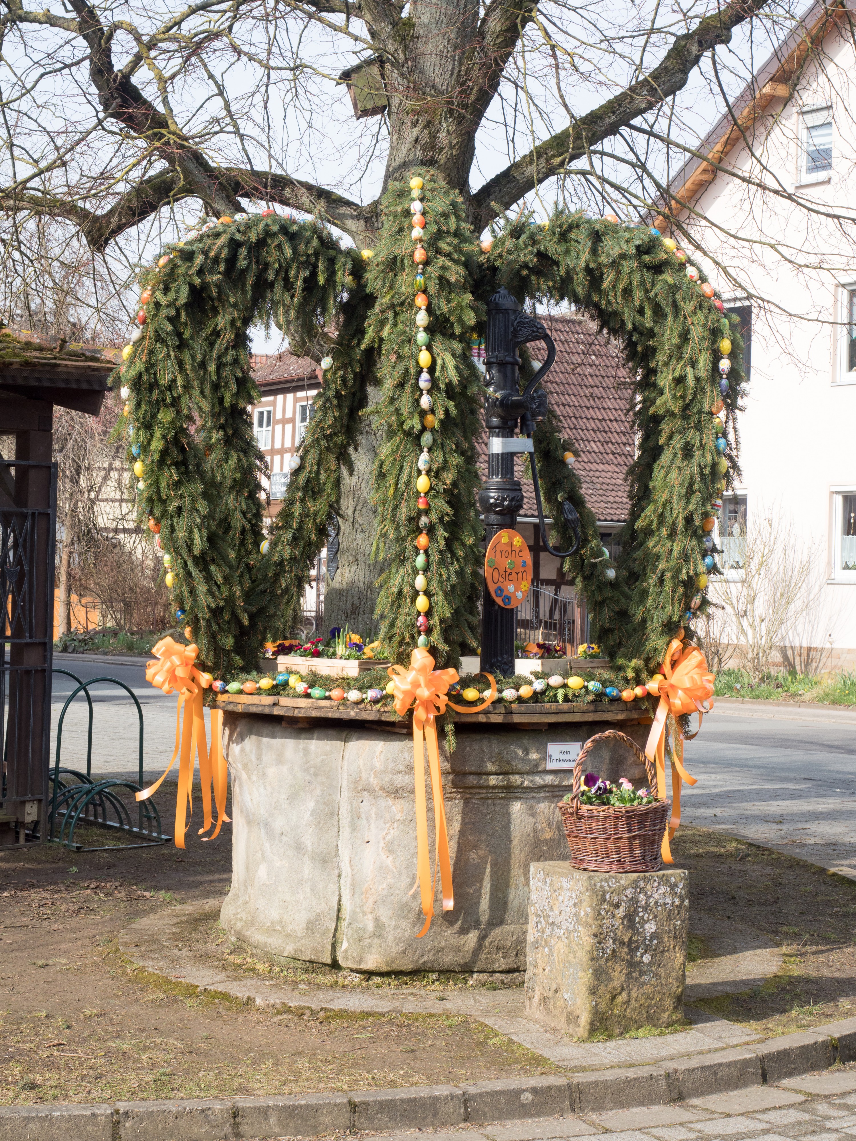 Gleussen Osterbrunnen 3300201