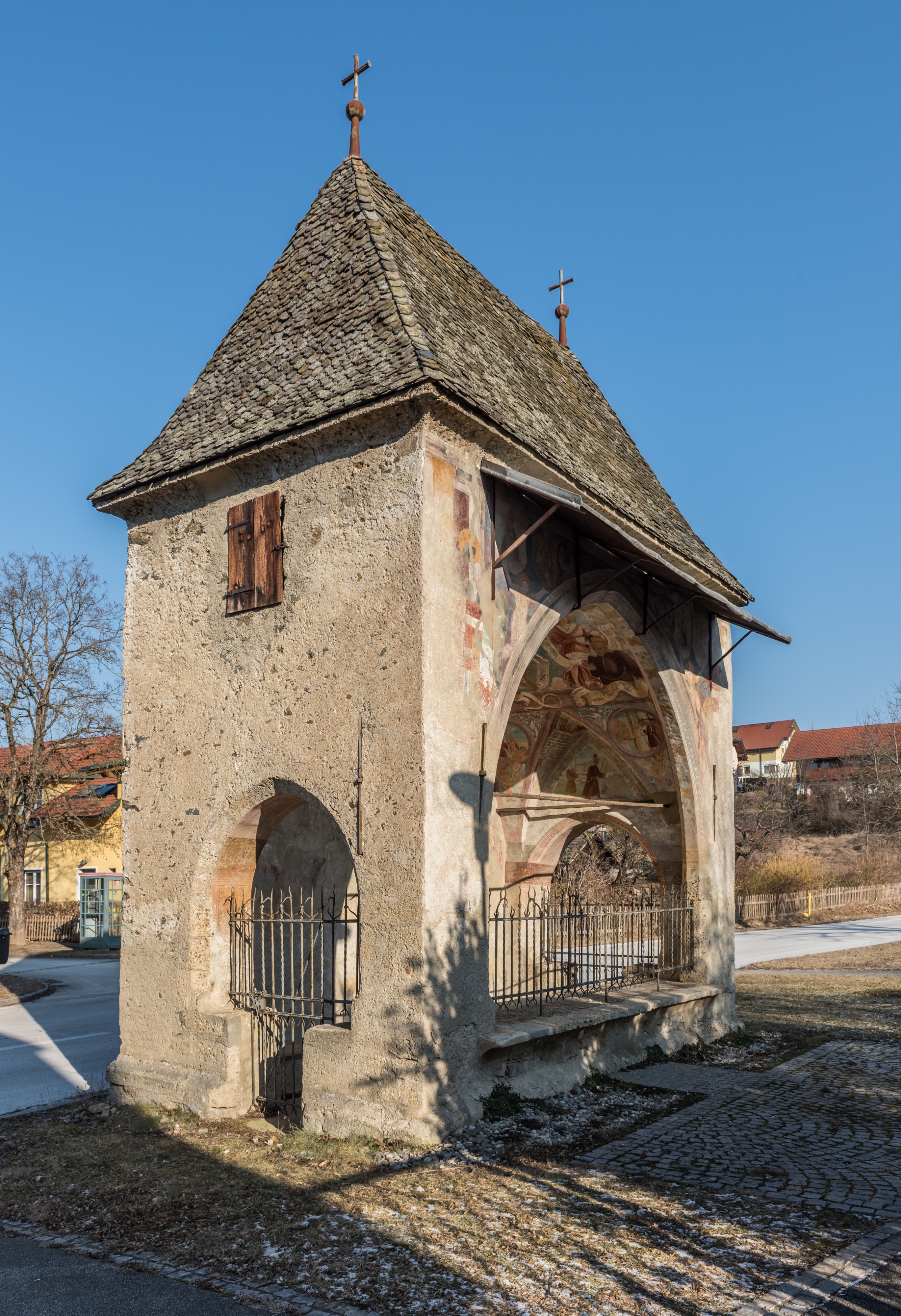 Maria Saal Arndorfer Strasse Pestkreuz Sued-Ansicht 11012017 5967