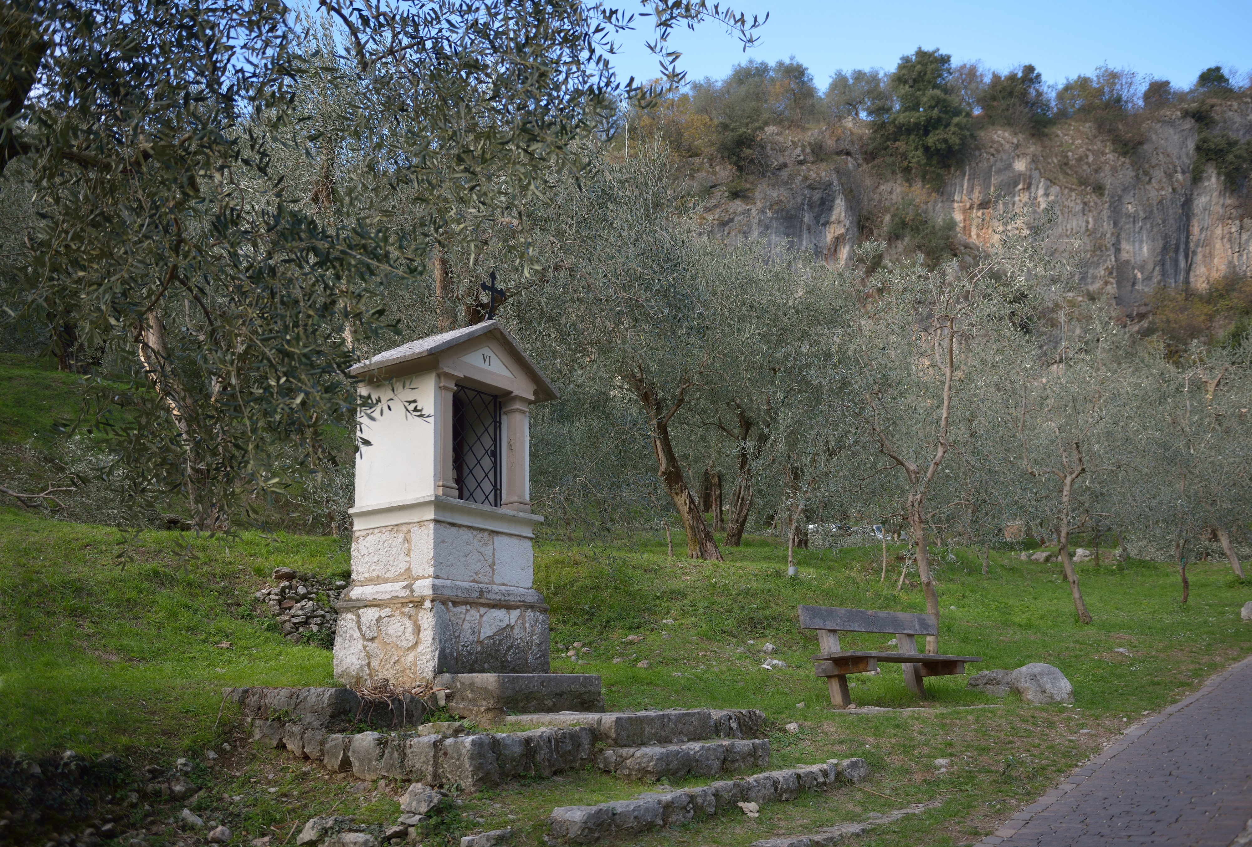 Sixth station of the cross in Laghel Arco