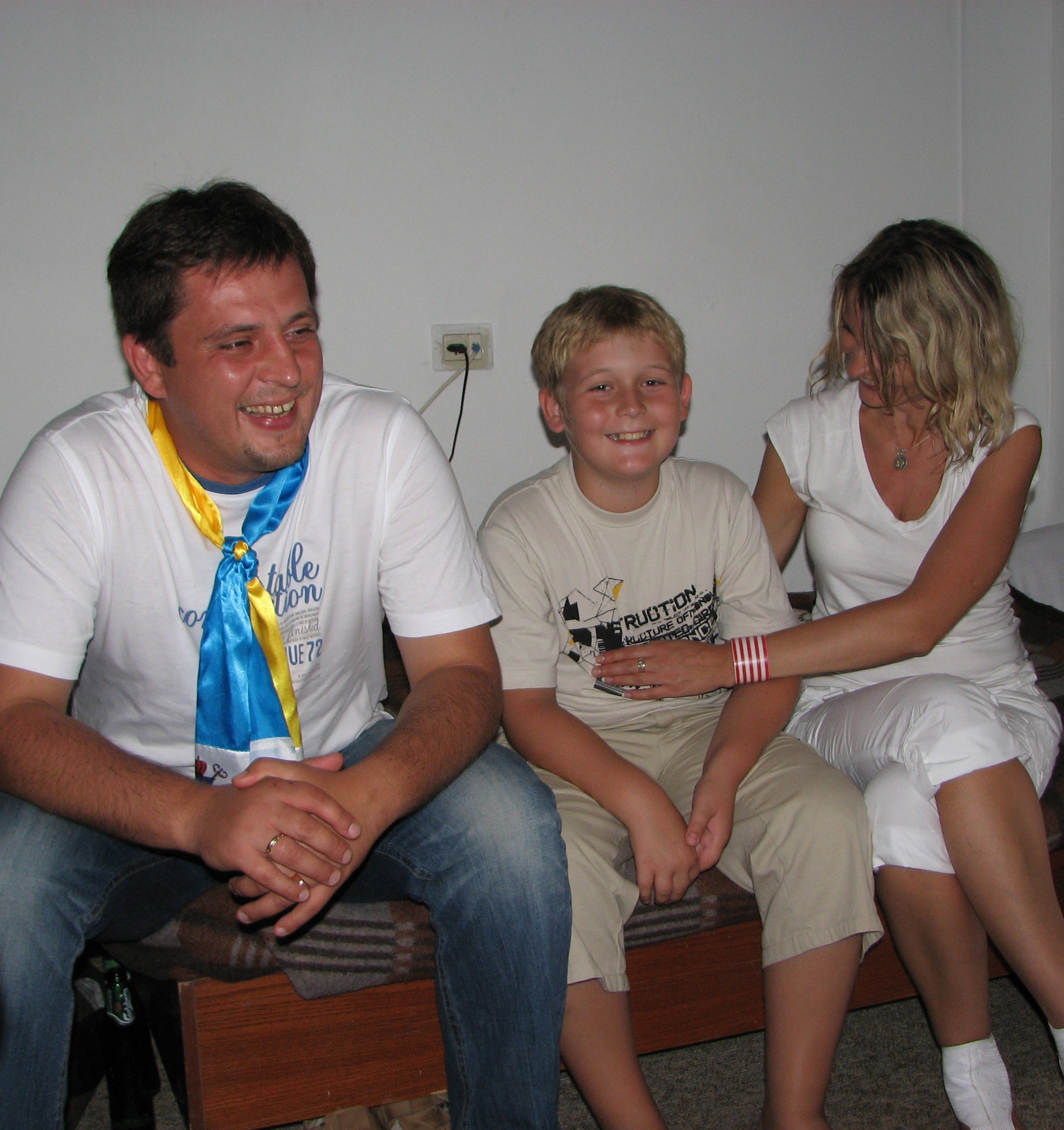 A Catholic family - pilgrims - in a hotel room in Bethlehem, Palestinian Territories, picture 9