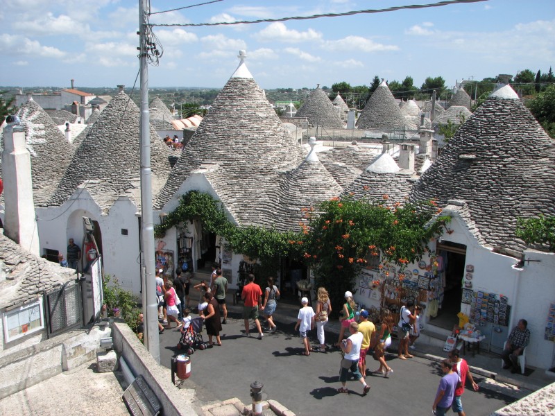People in Alberobello town, Italy, summer 2011, picture 2