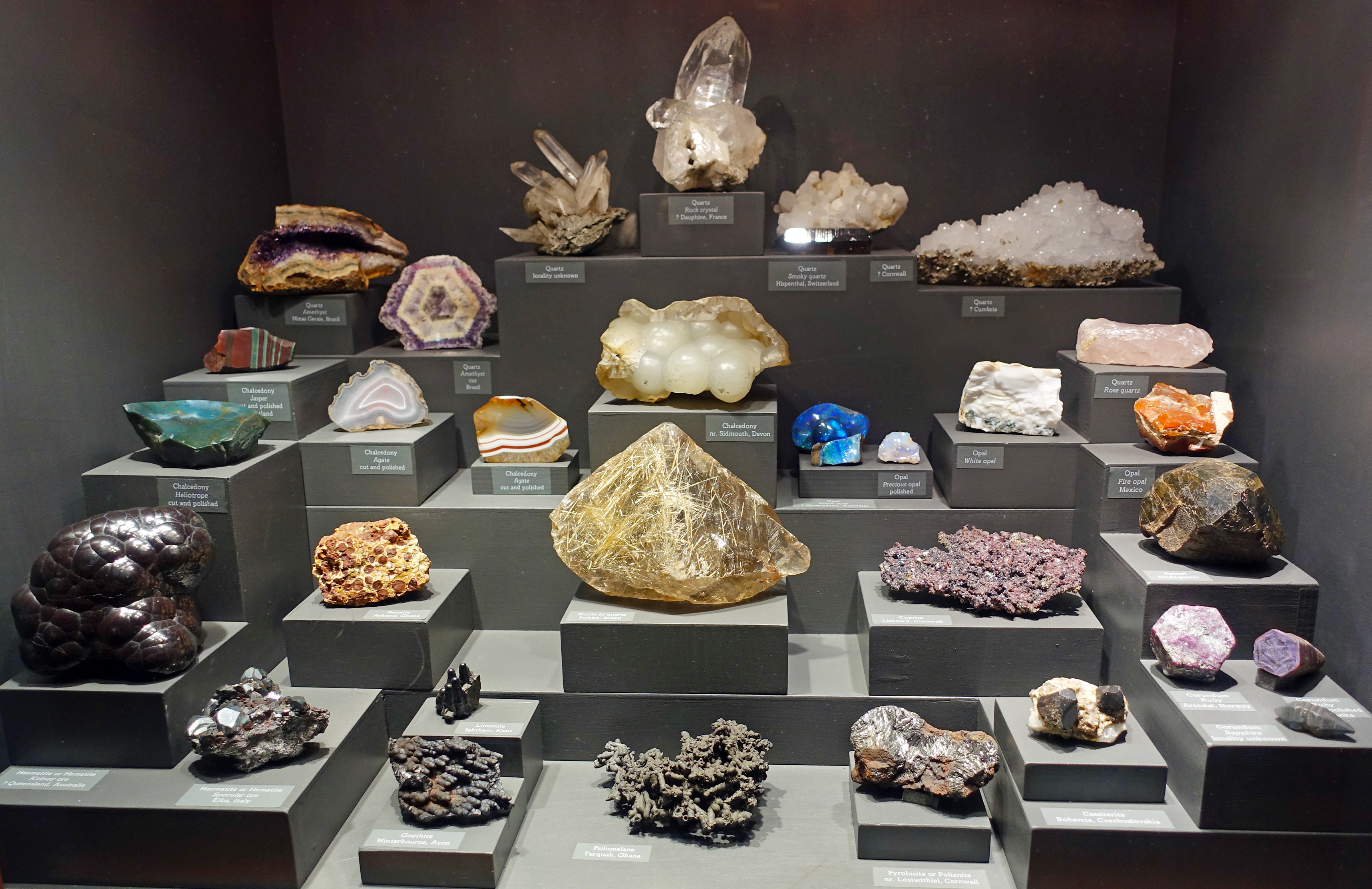 Bristol Museum - minerals 2