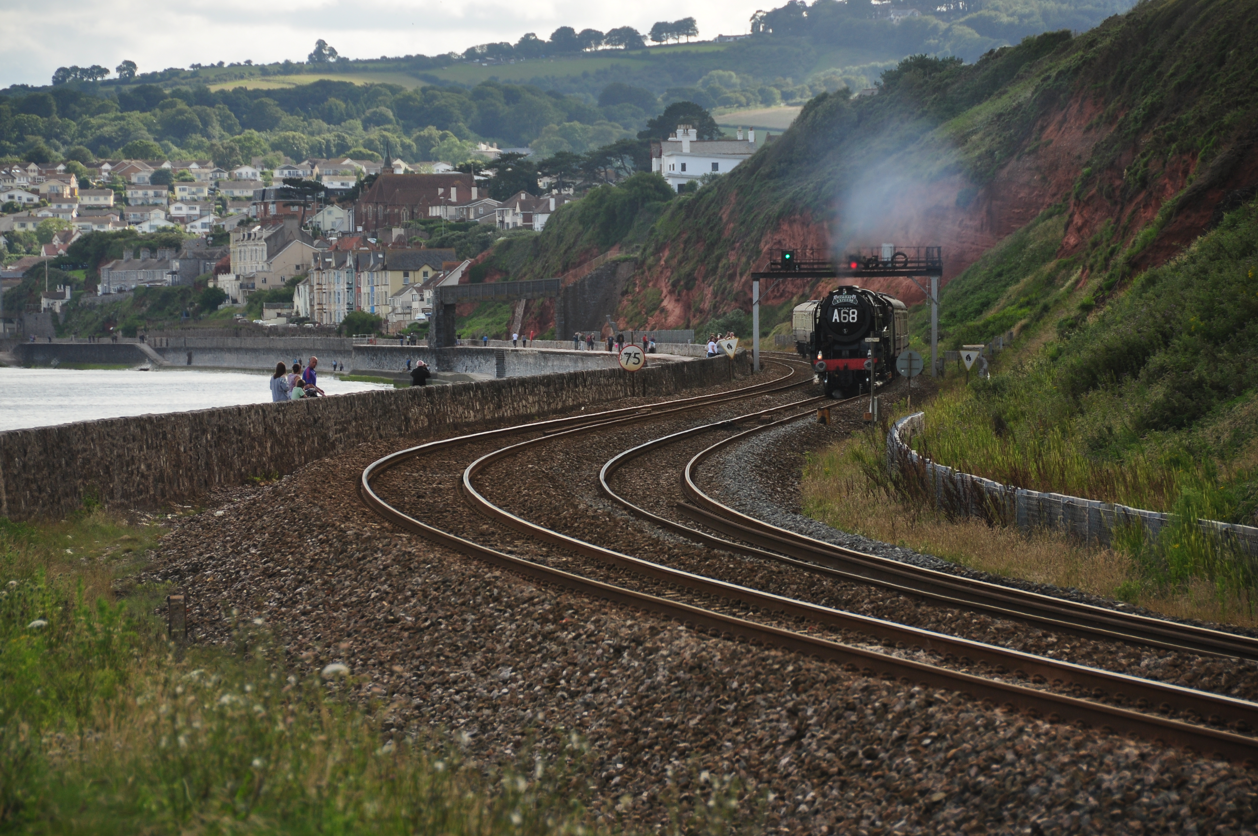 Britannia on the sea wall near Dawlish (4944)