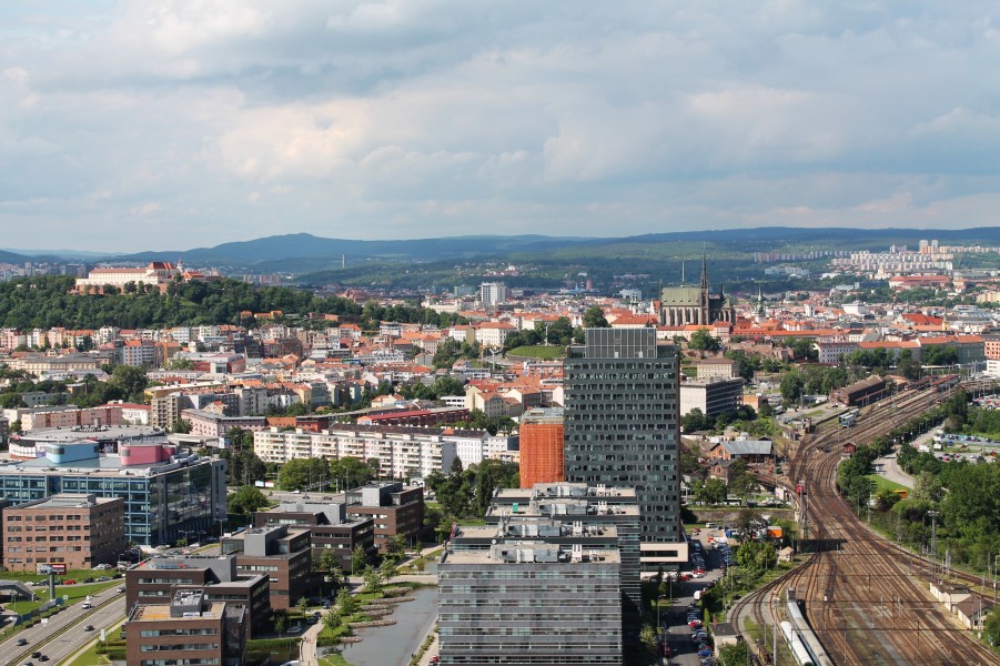 Brno, Štýřice, Pražákova, výhled z AZ Toweru (2013-05-22; 28)