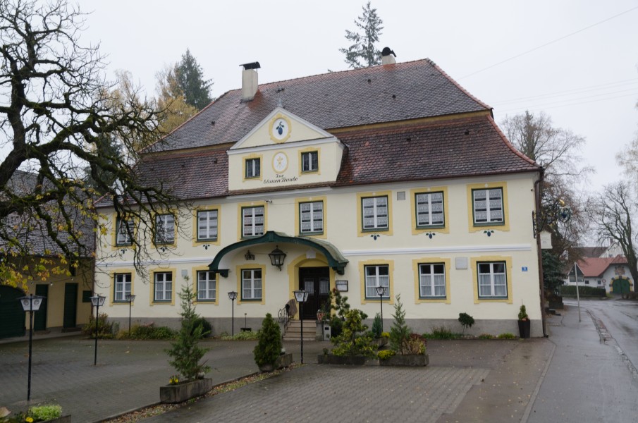 Buch, Obenhausen, Graf-Moy-Straße 15, 001
