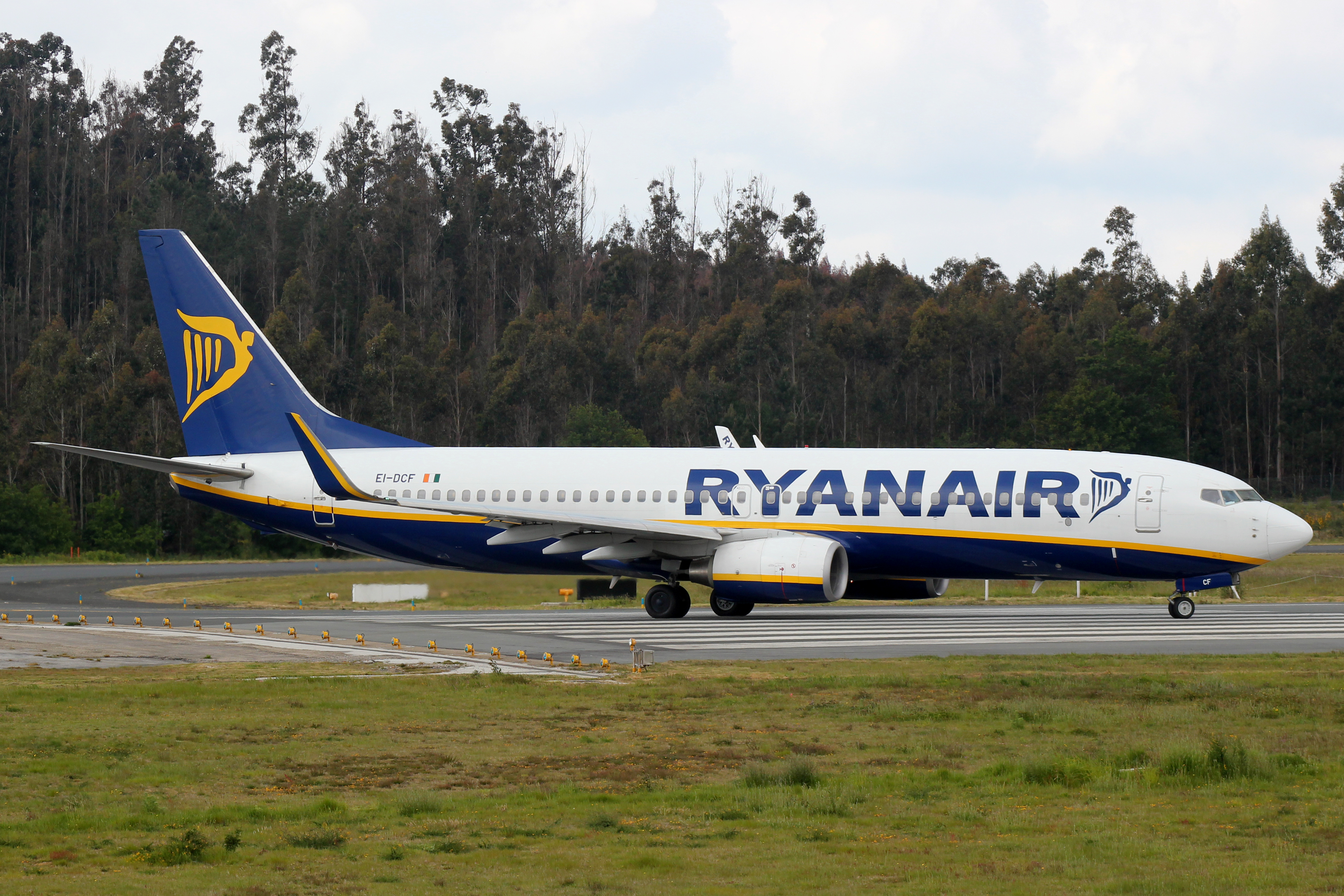 737 Ryanair EI-DCF