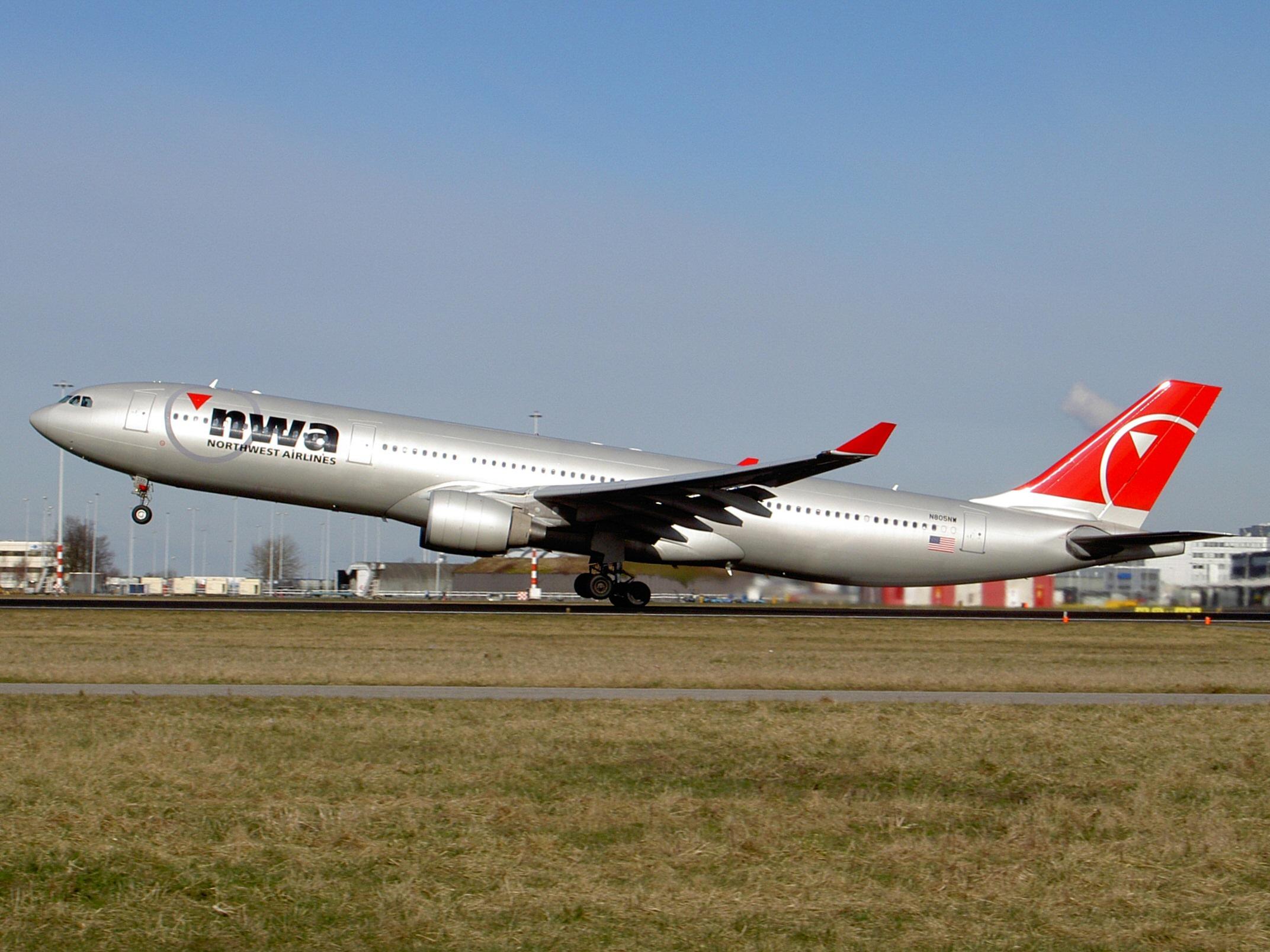A330-300 Northwest Airlines N805NW