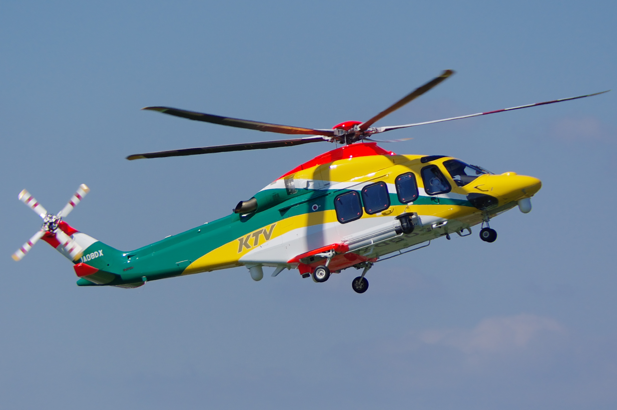 AAK-KTV AW139 JA08DX RJOY 20101001-001