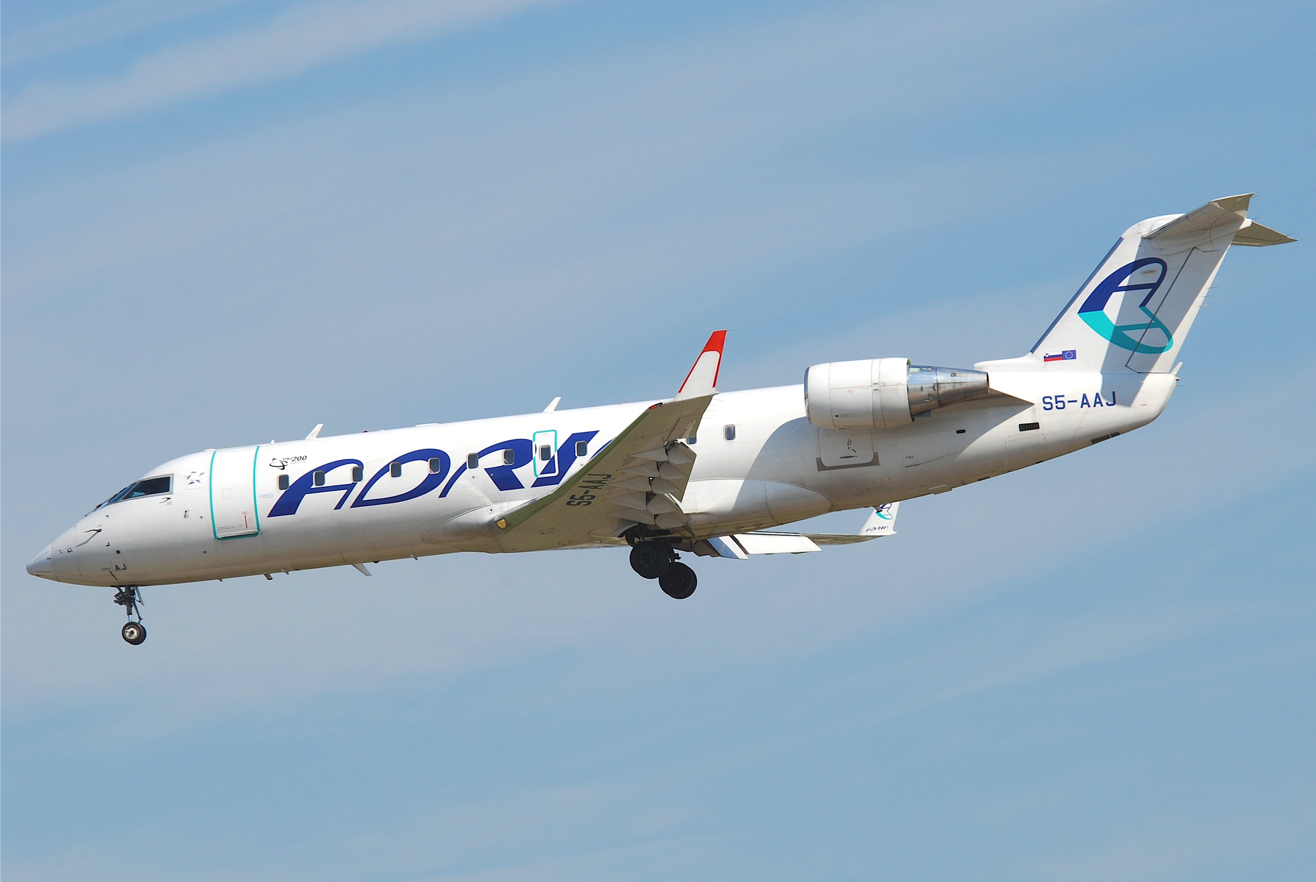 Adria Airways Canadair CRJ200ER; S5-AAJ@FRA;06.07.2011 603fl (5915172700)