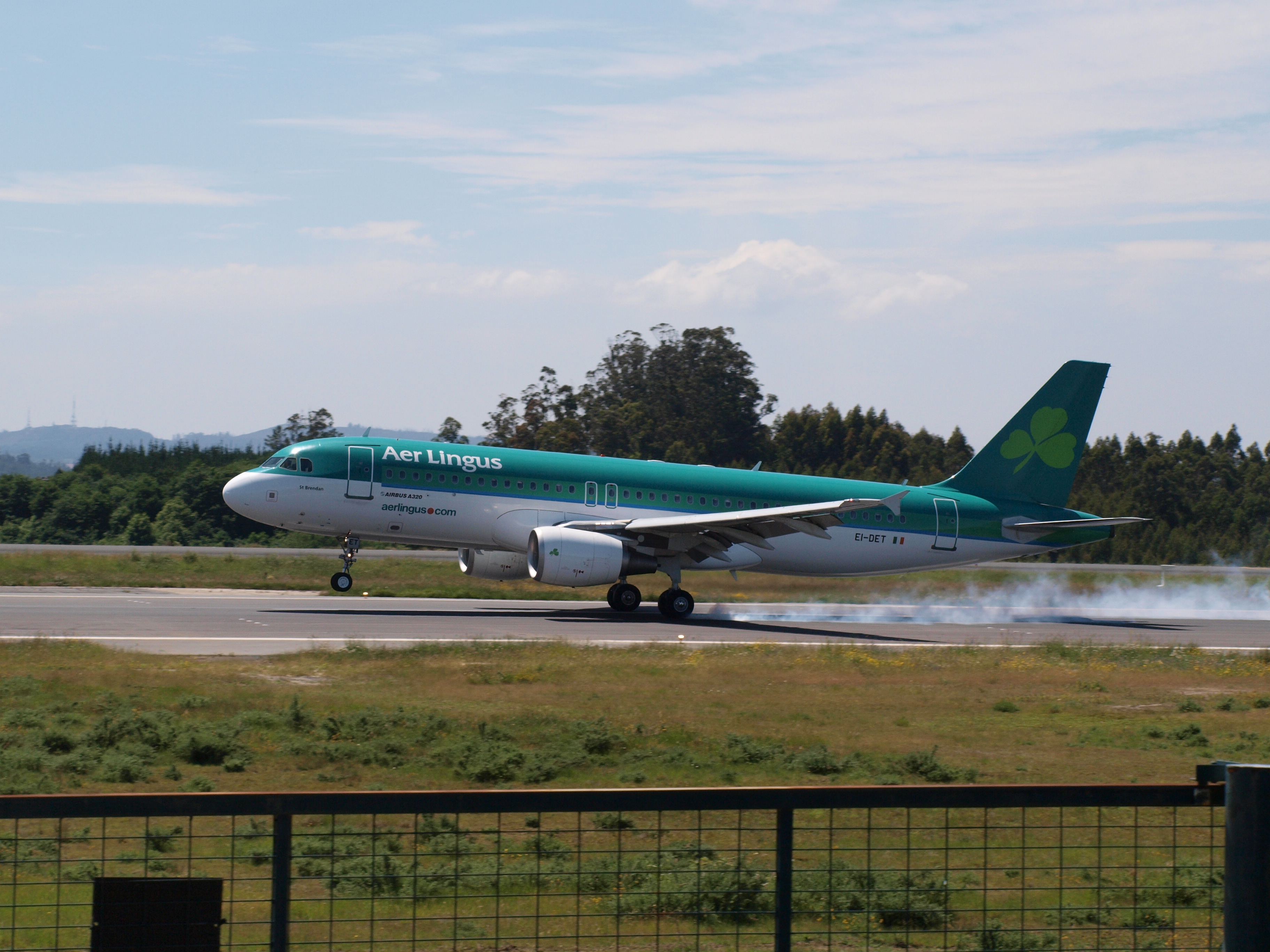 Aerlingusaterrizandoencompostela