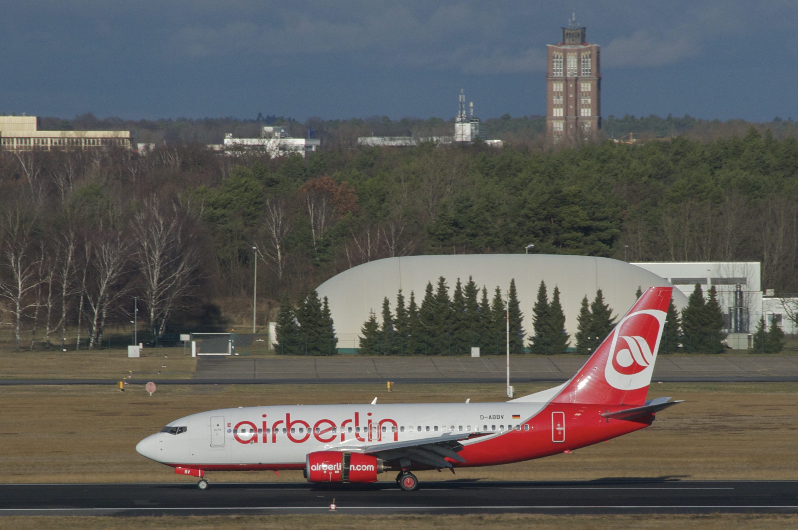 Air Berlin Boeing 737-700; D-ABBV@TXL;30.12.2012 684bx (8332120247)