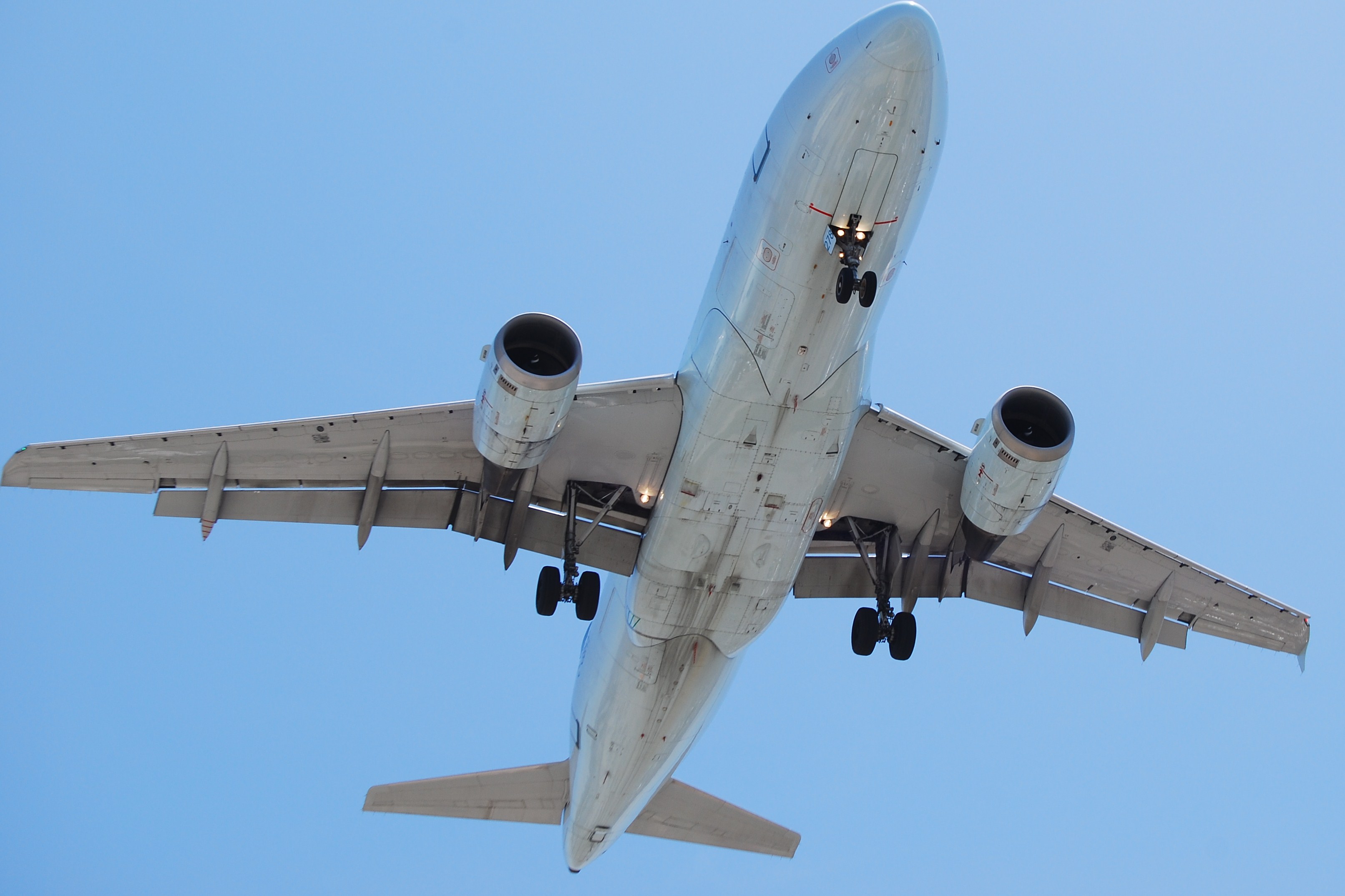 AIR CANADA (2543815988)