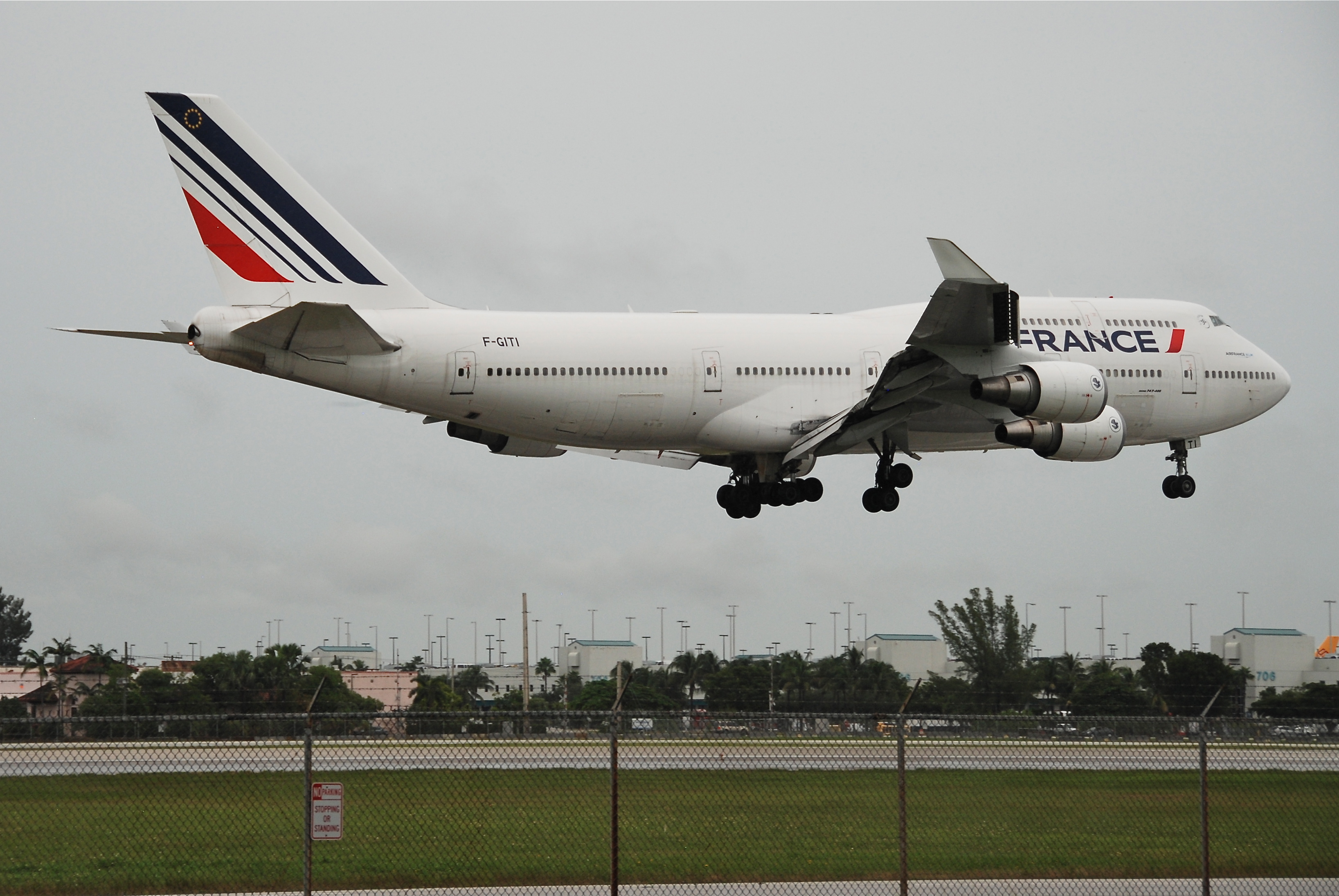 Air France Boeing 747-400; F-GITI@MIA;17.10.2011 626ma (6697957765)