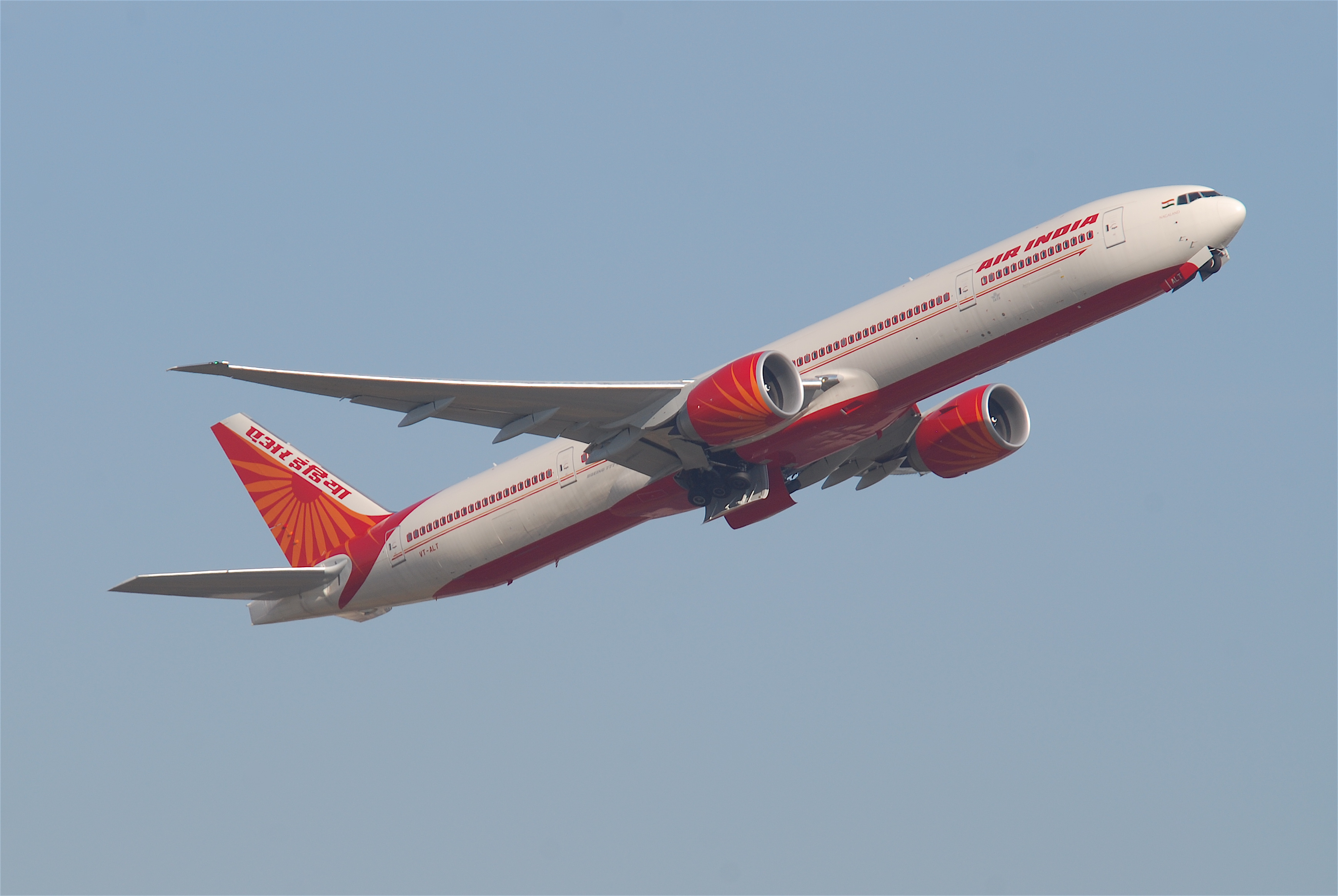 Air India Boeing 777-300; VT-ALT@FRA;09.07.2010 581bu (4781619454)