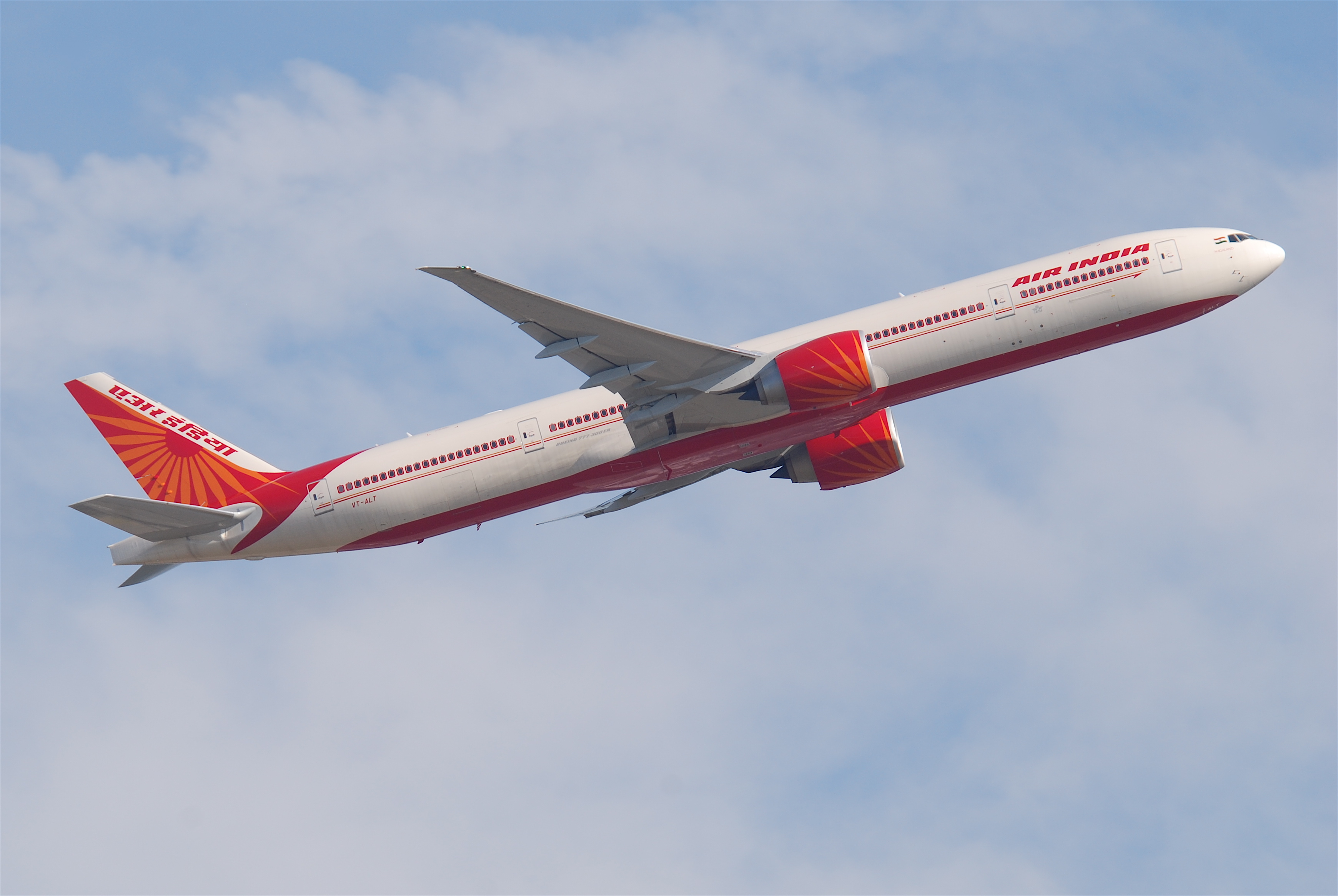 Air India Boeing 777-300; VT-ALT@FRA;09.07.2010 581bw (4780984725)