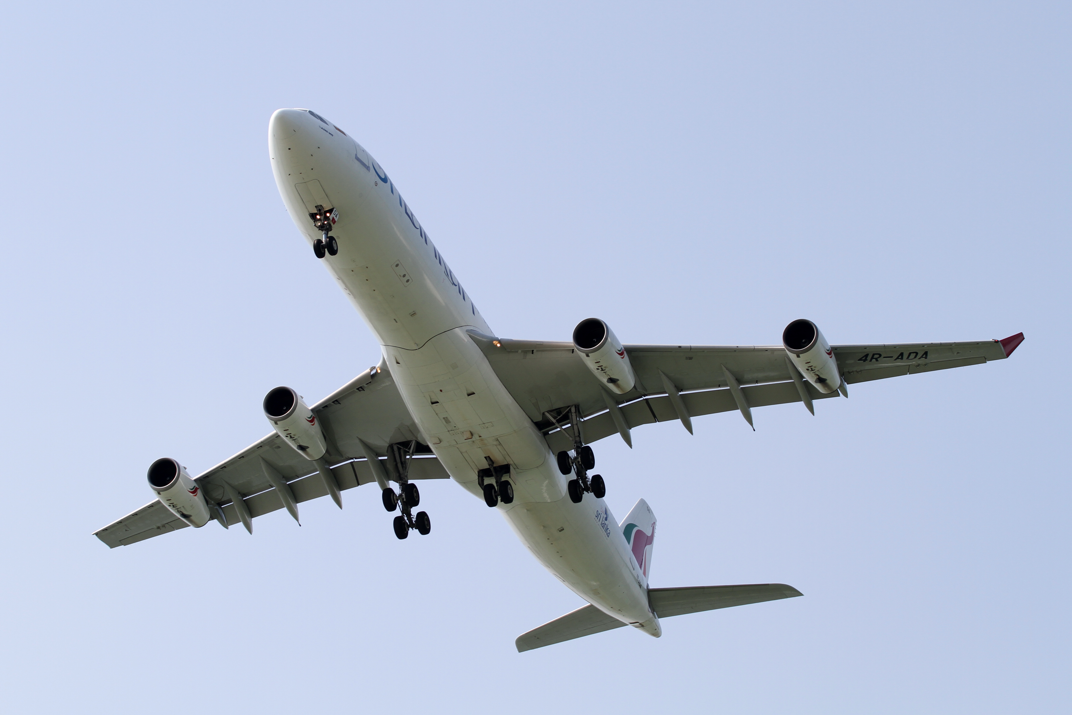 Air Lanka A340-300(4R-ADA) (4995477337)