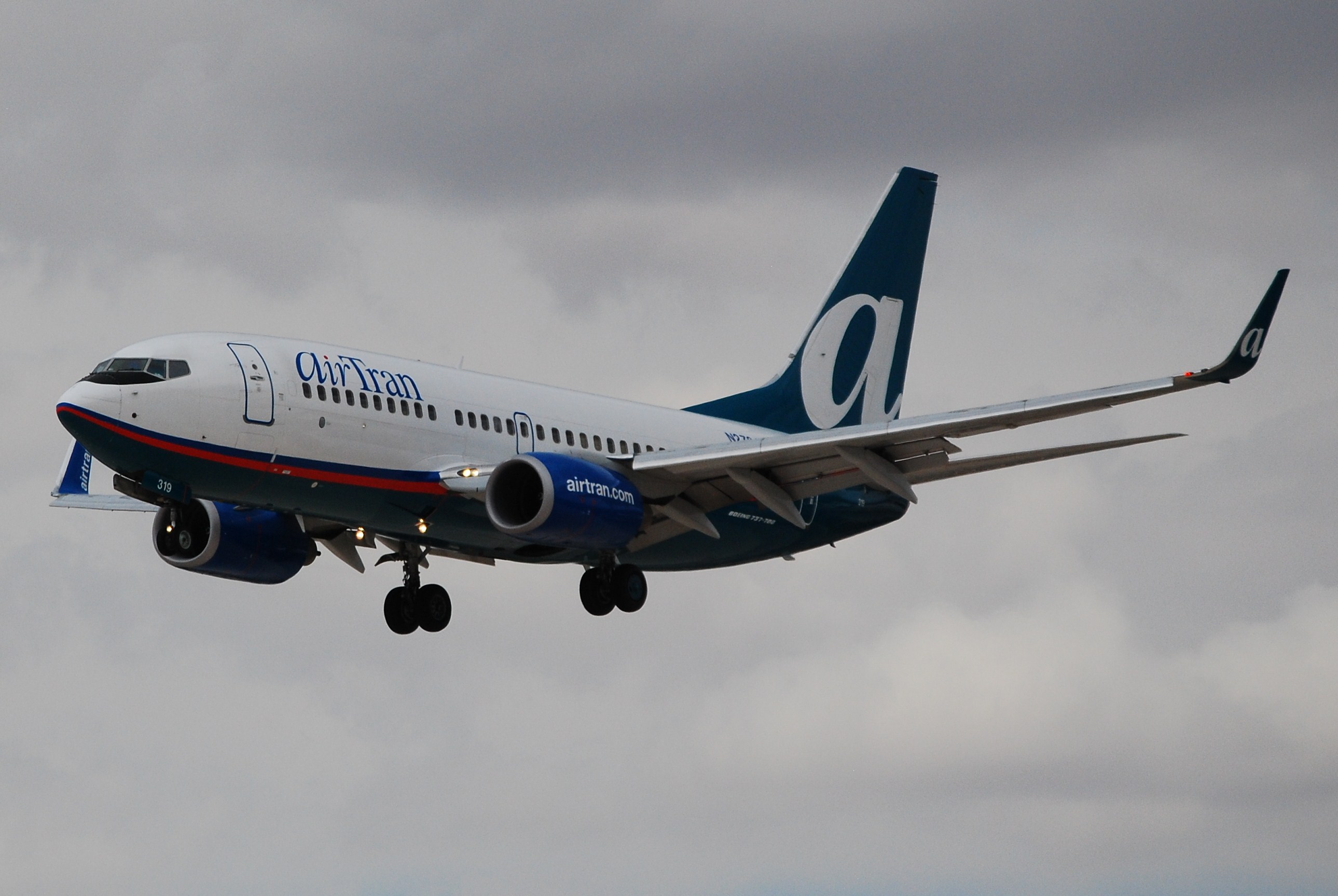 AIR TRAN 737-7BD (2523511294)