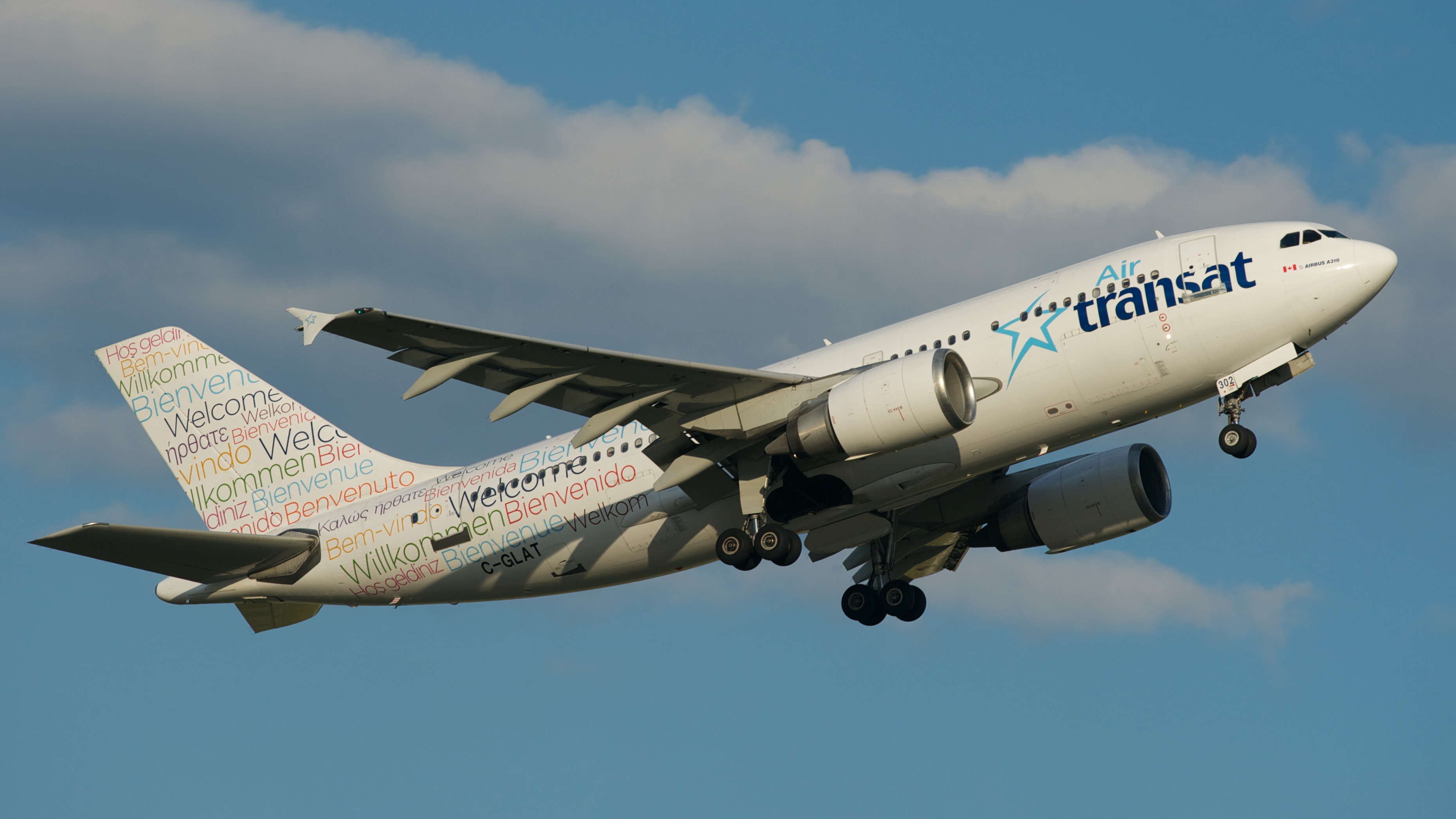 Air Transat Airbus A310 C-GLAT