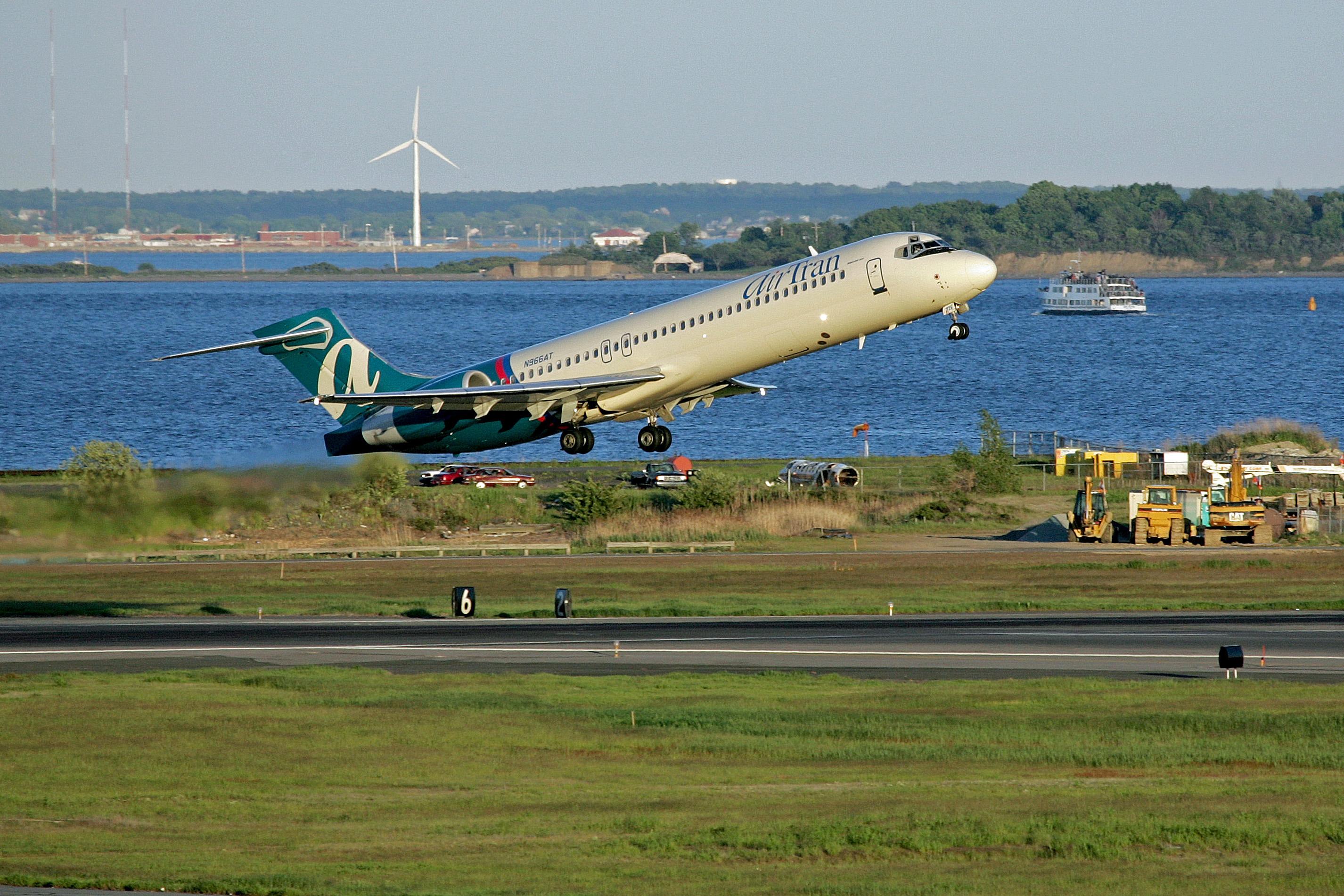 AirTran N966AT 717
