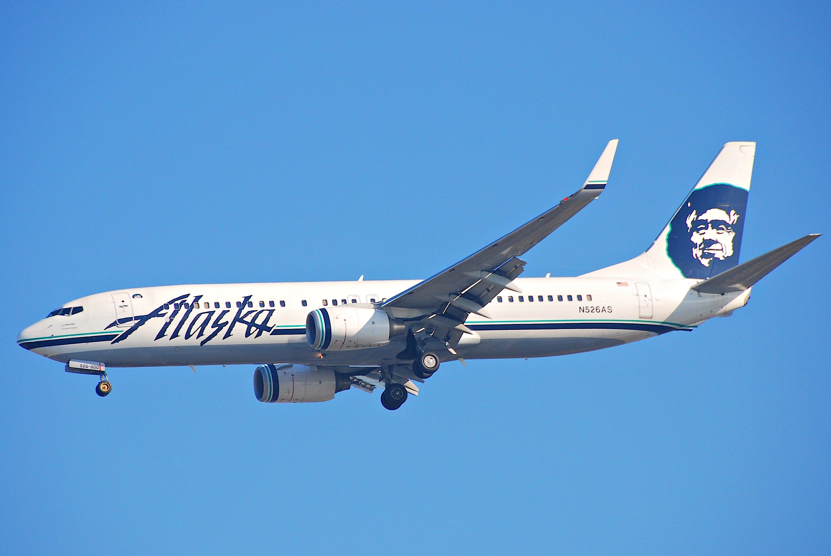 Alaska Airlines Boeing 737-800; N526AS@LAX;11.10.2011 623as (6643720211)
