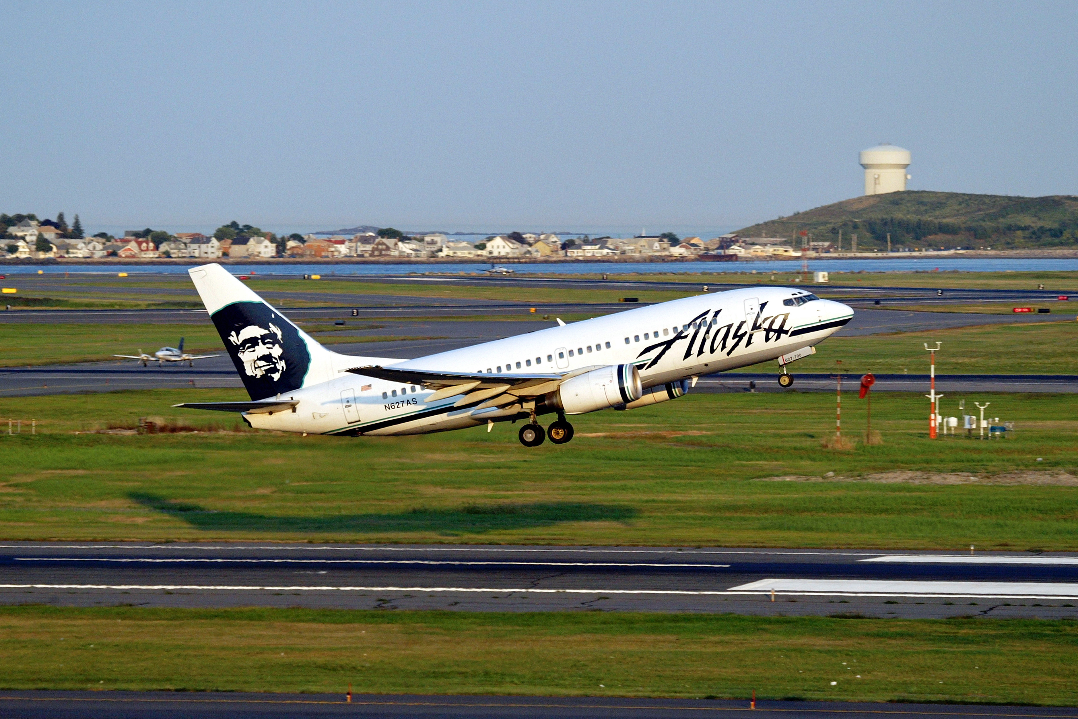 Alaska N627AS 737