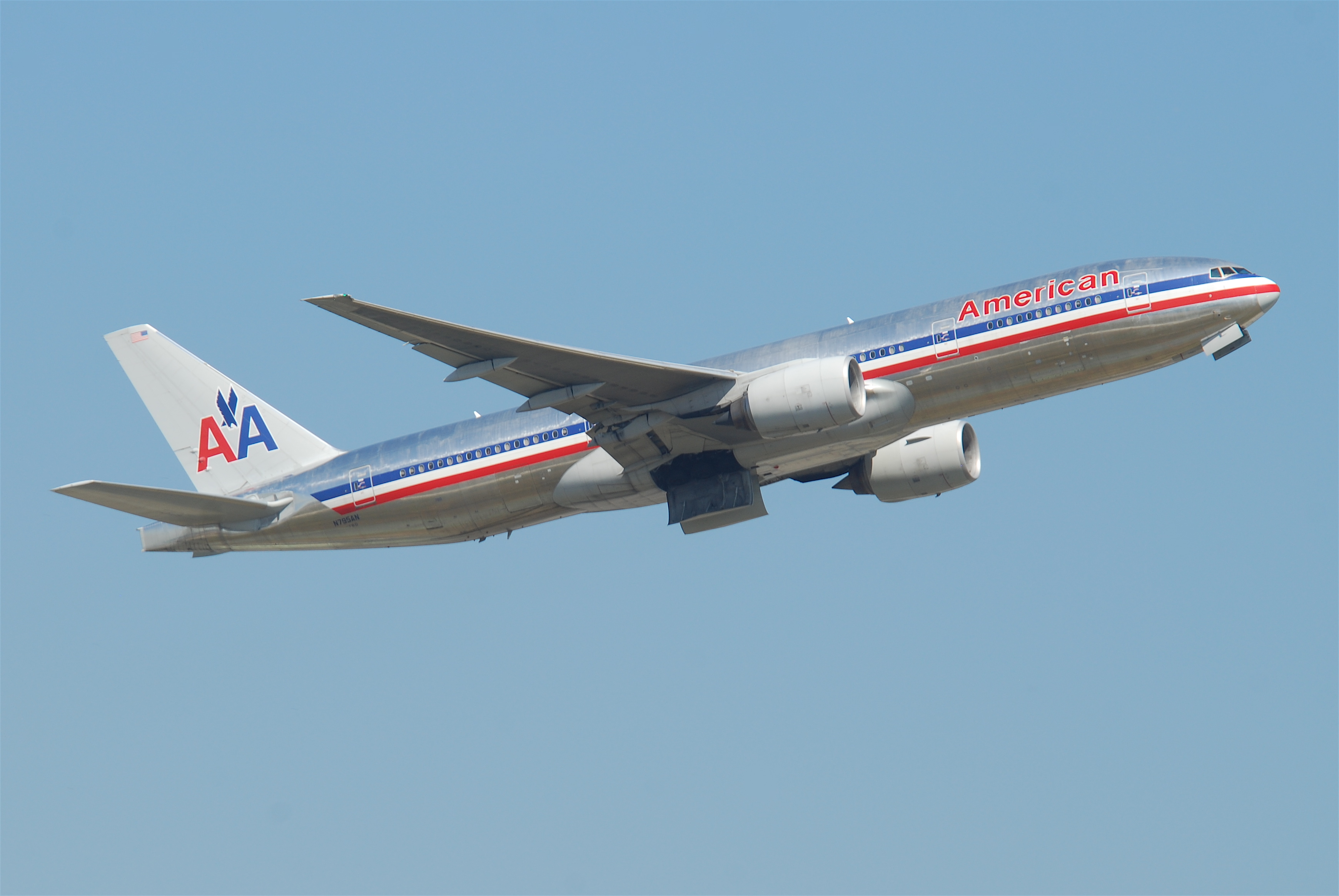 American Airlines Boeing 777; N795AN@FRA;09.07.2010 581eh (4781697560)