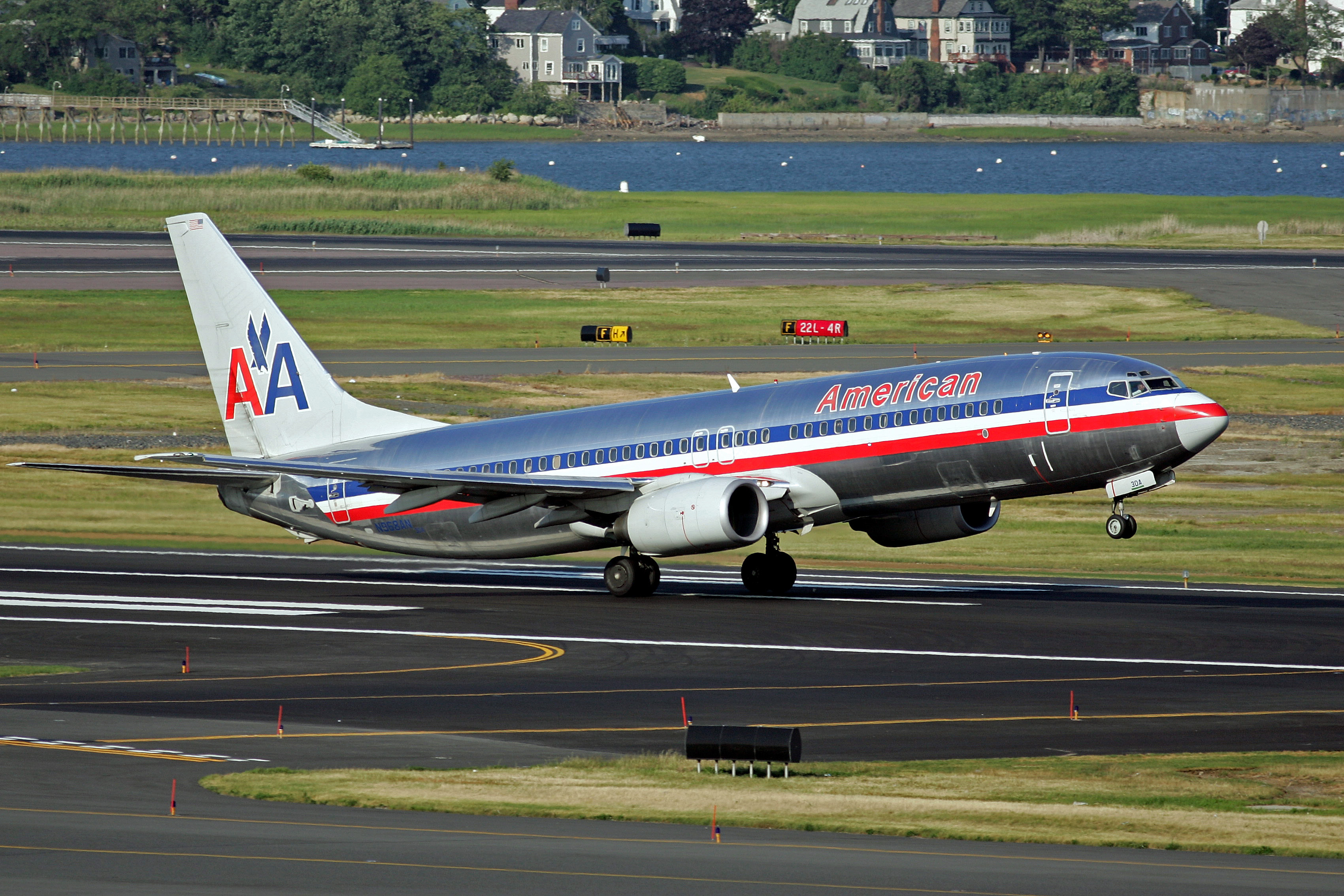 American N968AN 737