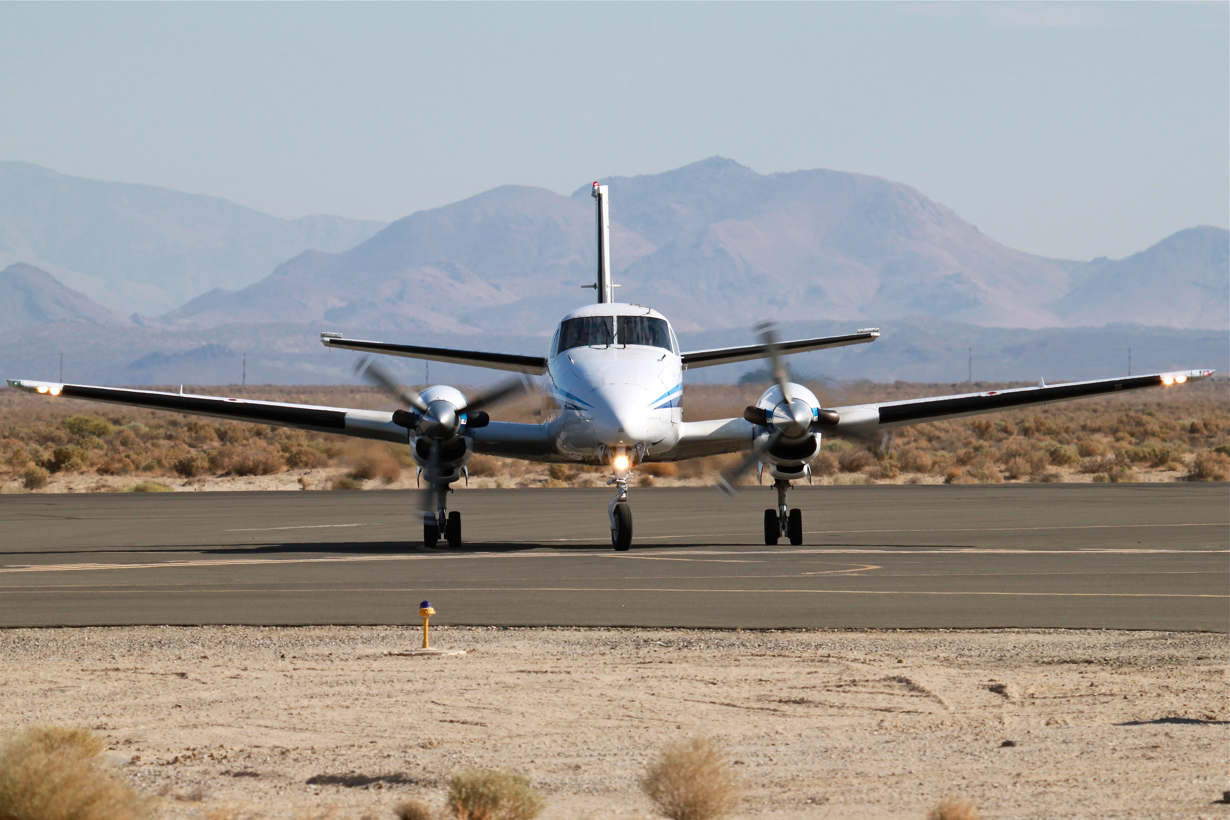 Ameriflight Beech 99 (12616813034)