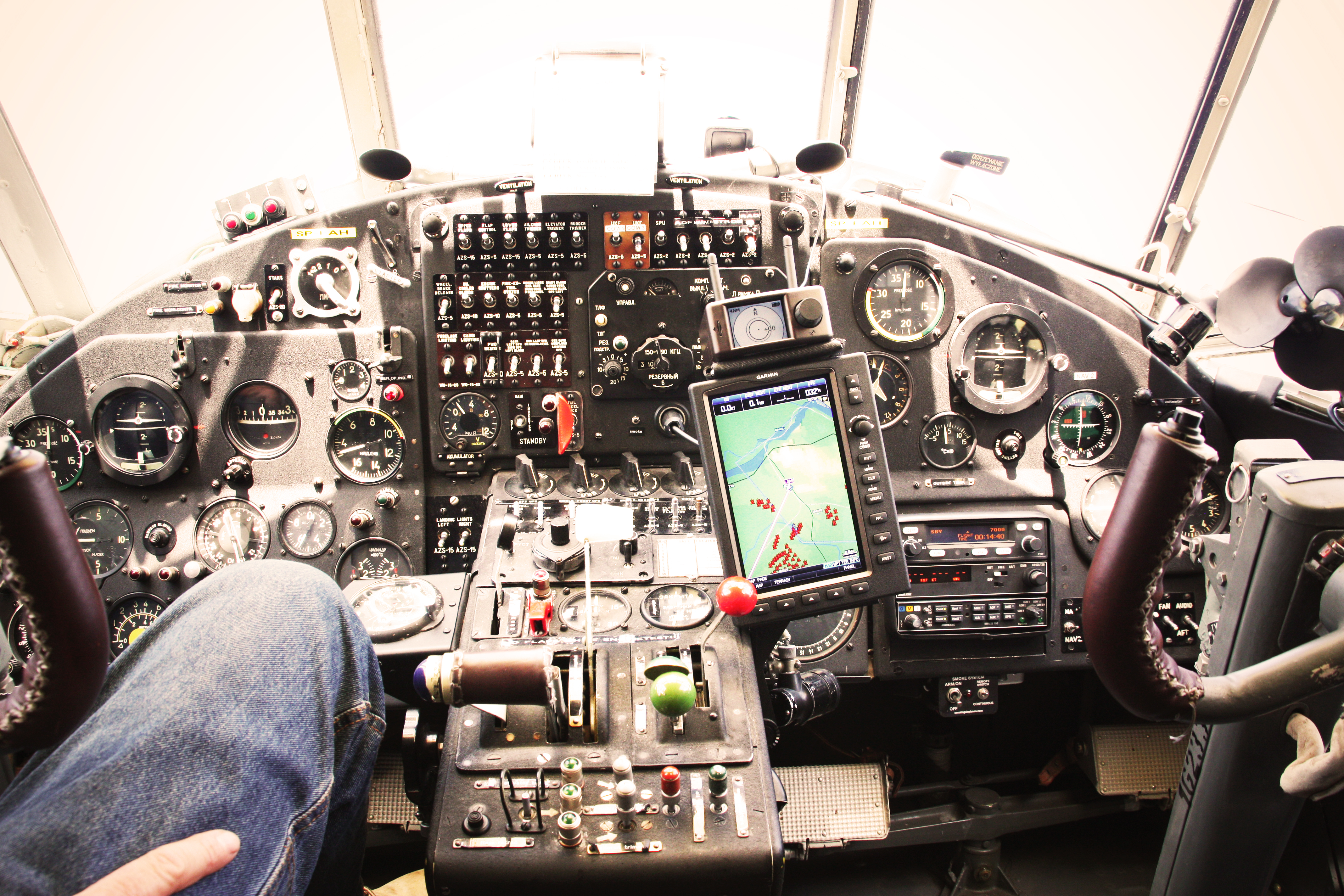 An-2-cockpit