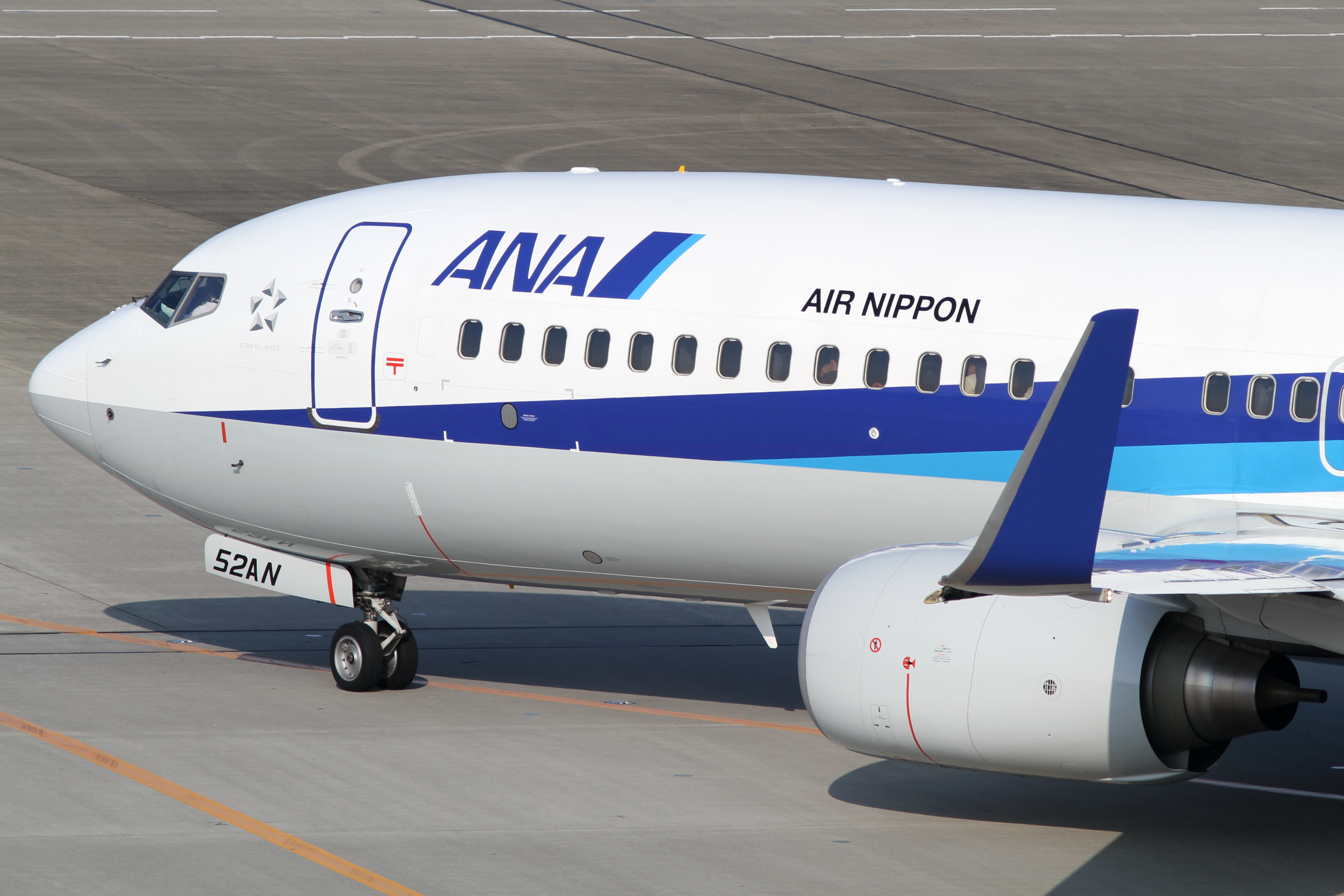 ANA B737-800(JA52AN) (4787437386)