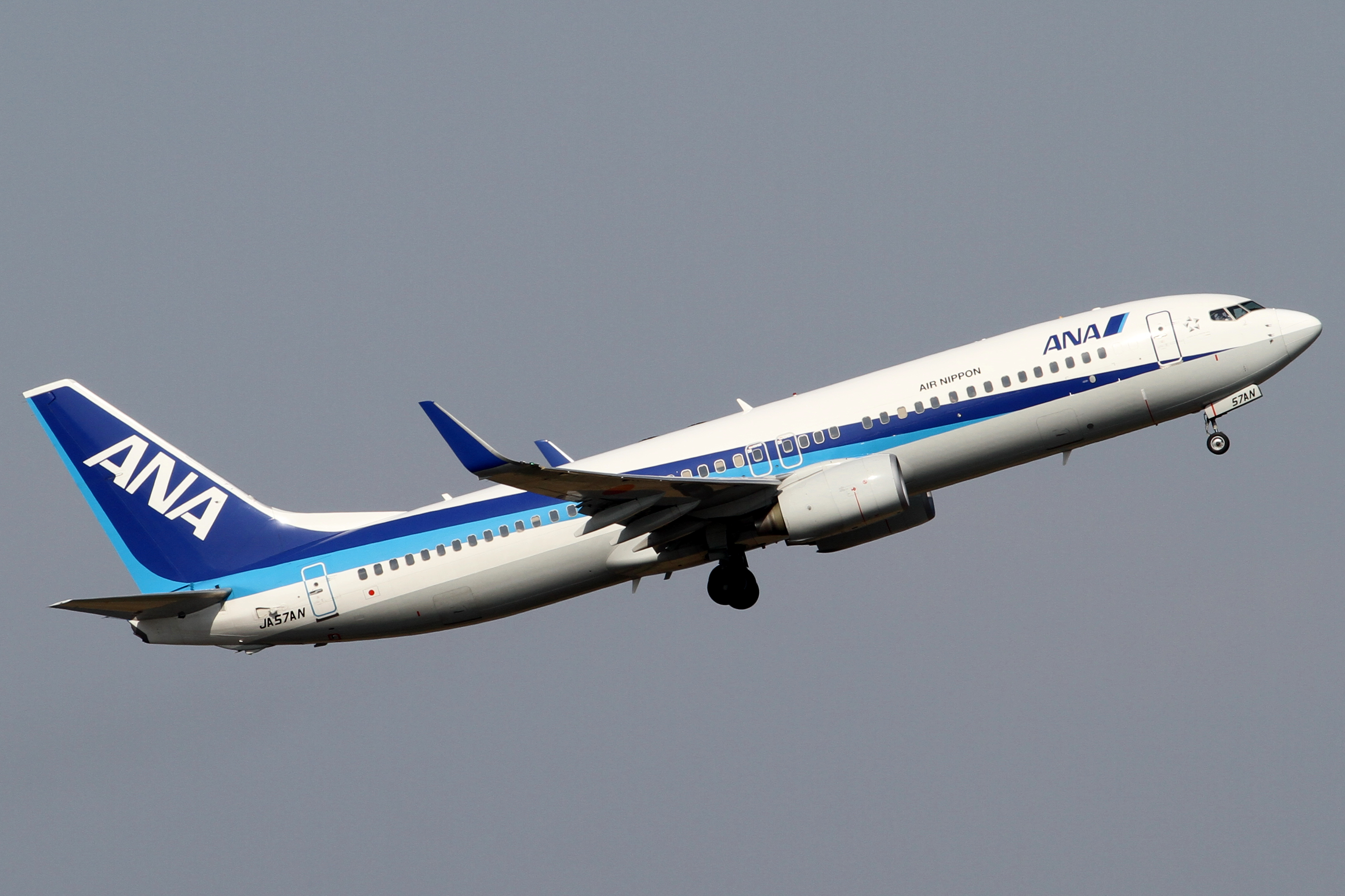 ANA B737-800(JA57AN) (6889085472)