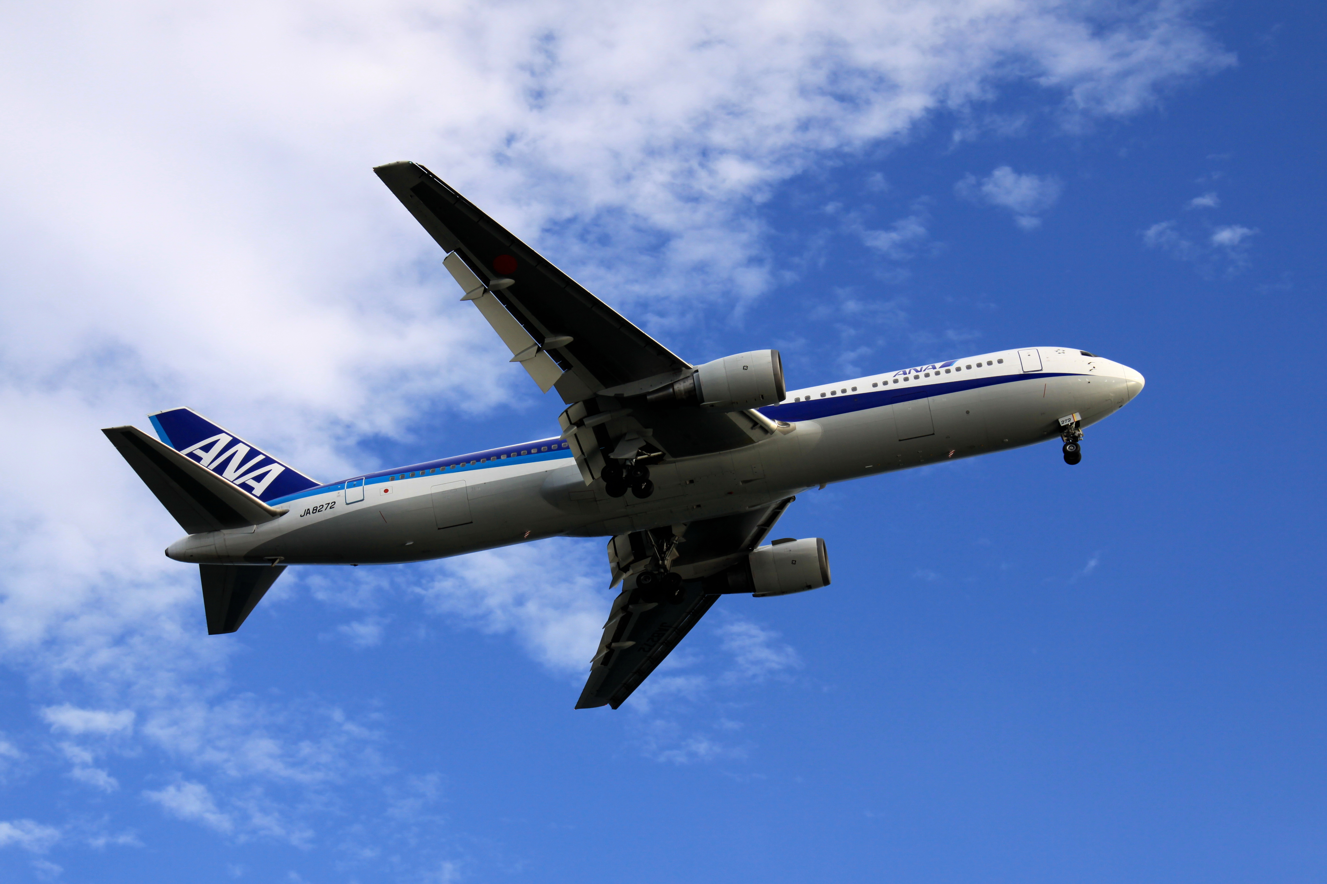 ANA B767-300(JA8272) (4074619047)