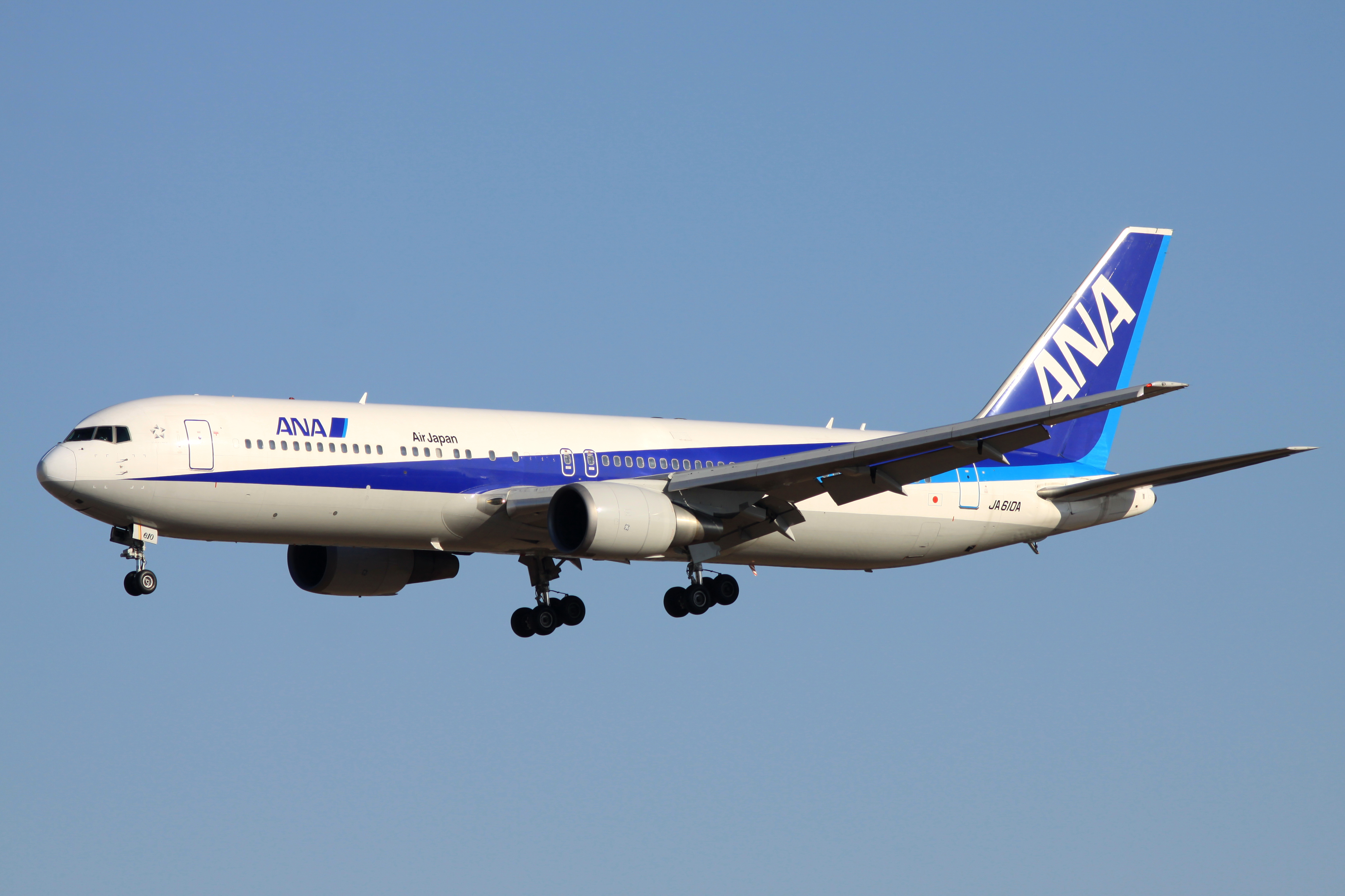 ANA B767-300ER(JA610A) (4290601714)
