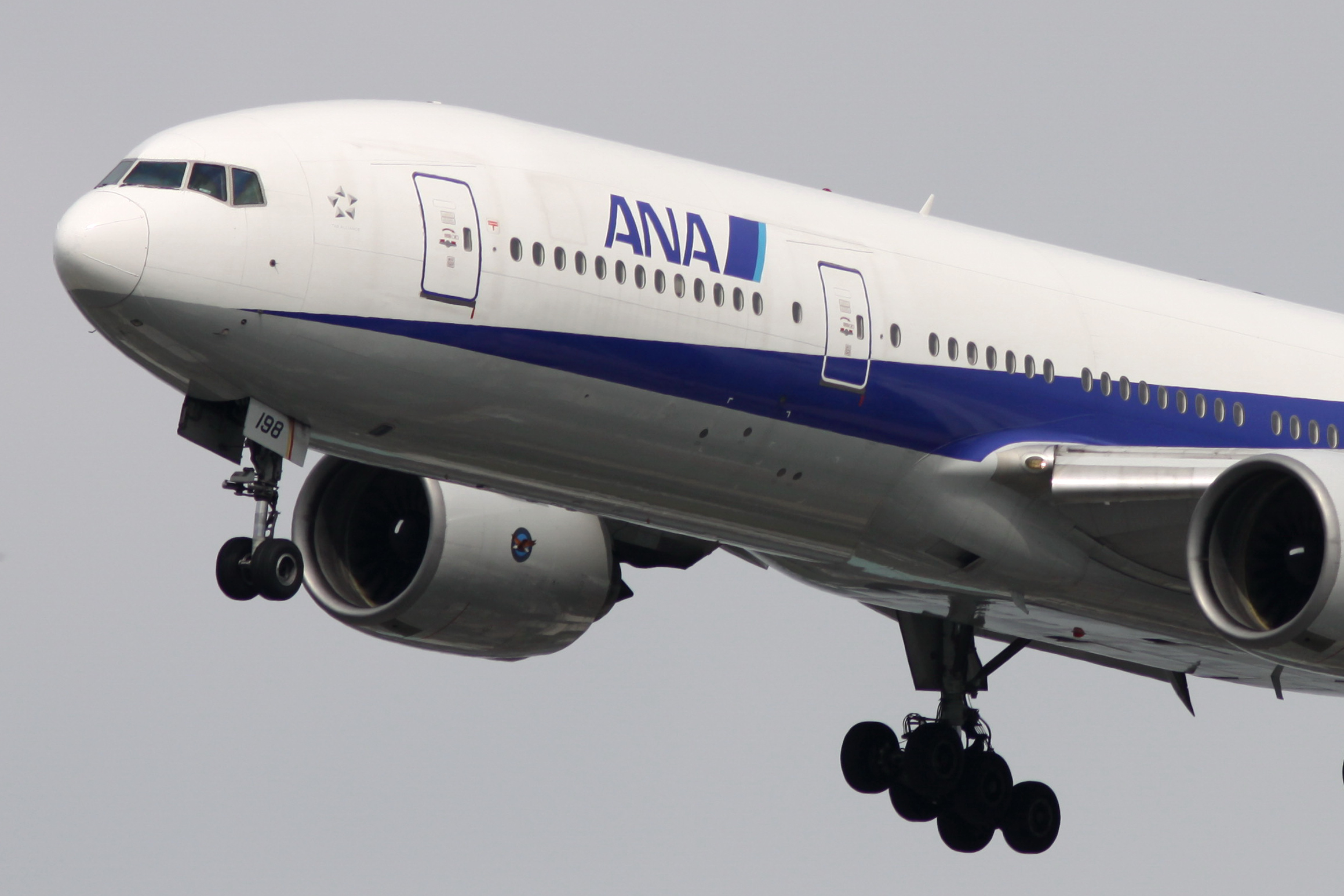 ANA B777-200(JA8198) (3880482551)