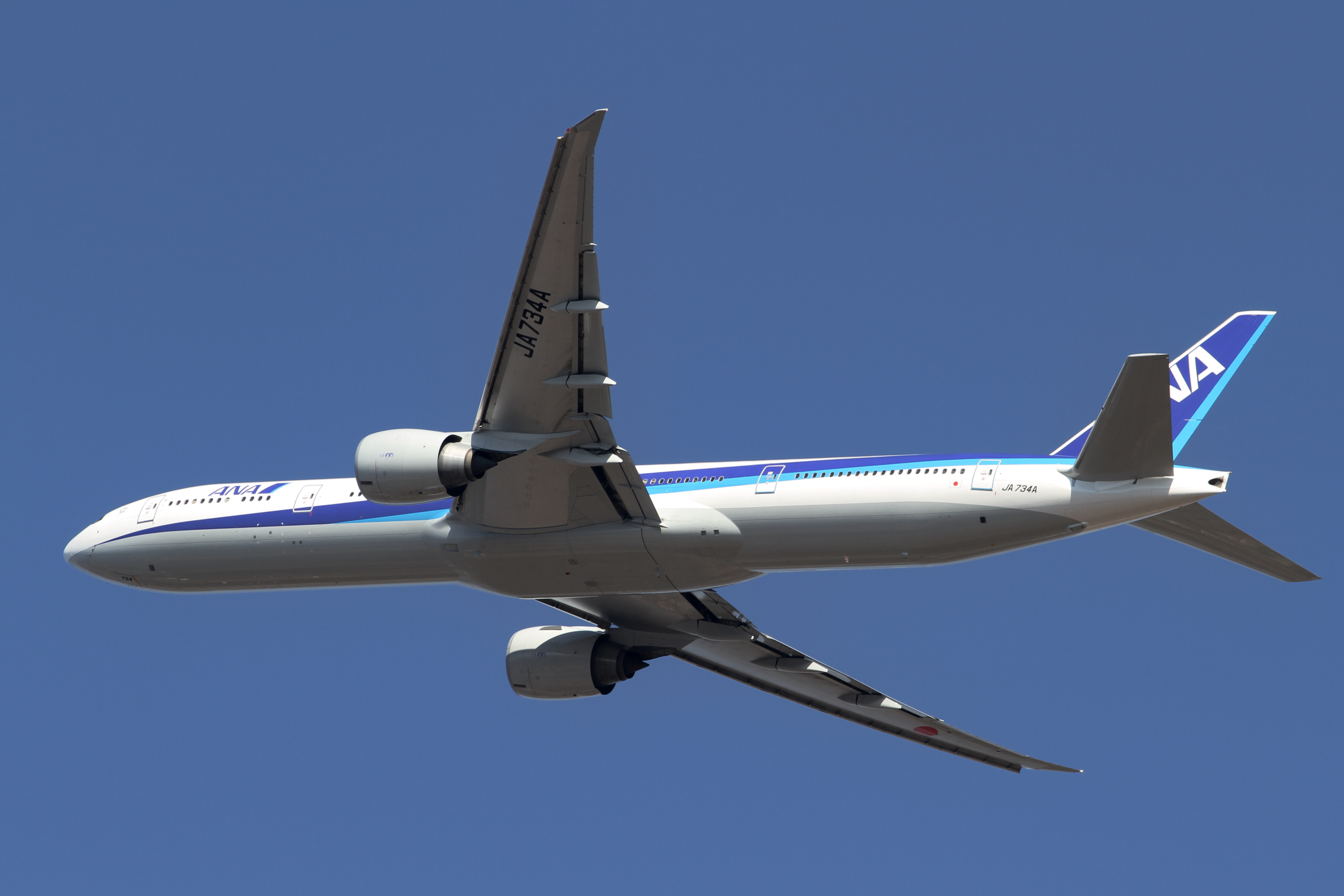 ANA B777-300ER(JA734A) (6781934169)