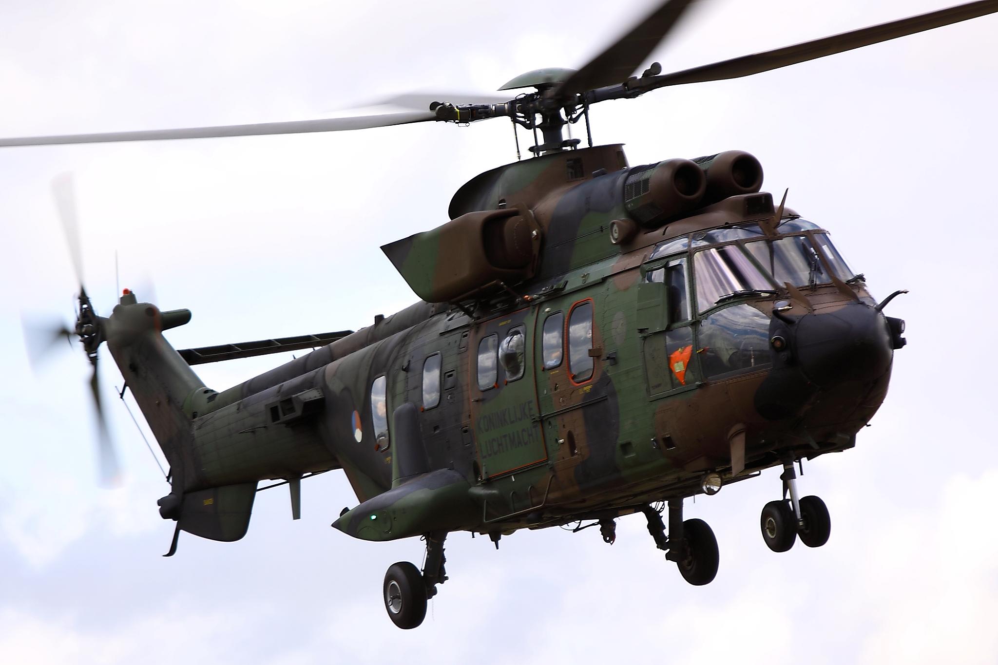 AS532U2 Cougar - RIAT 2010 (5286074804)