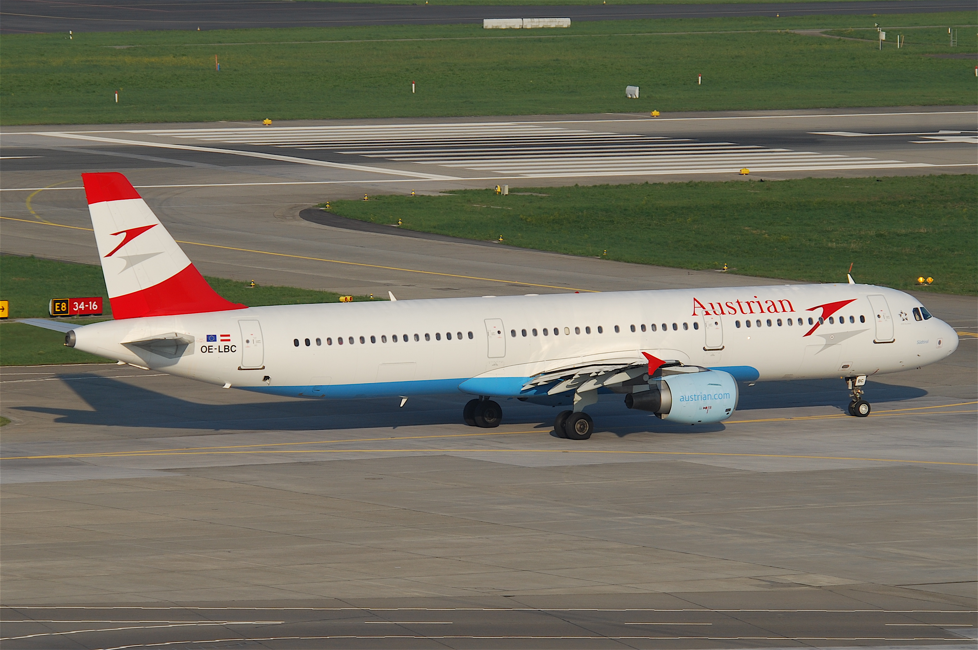Austrian Airlines Airbus A321-111; OE-LBC@ZRH;16.04.2011 595df (5628862355)