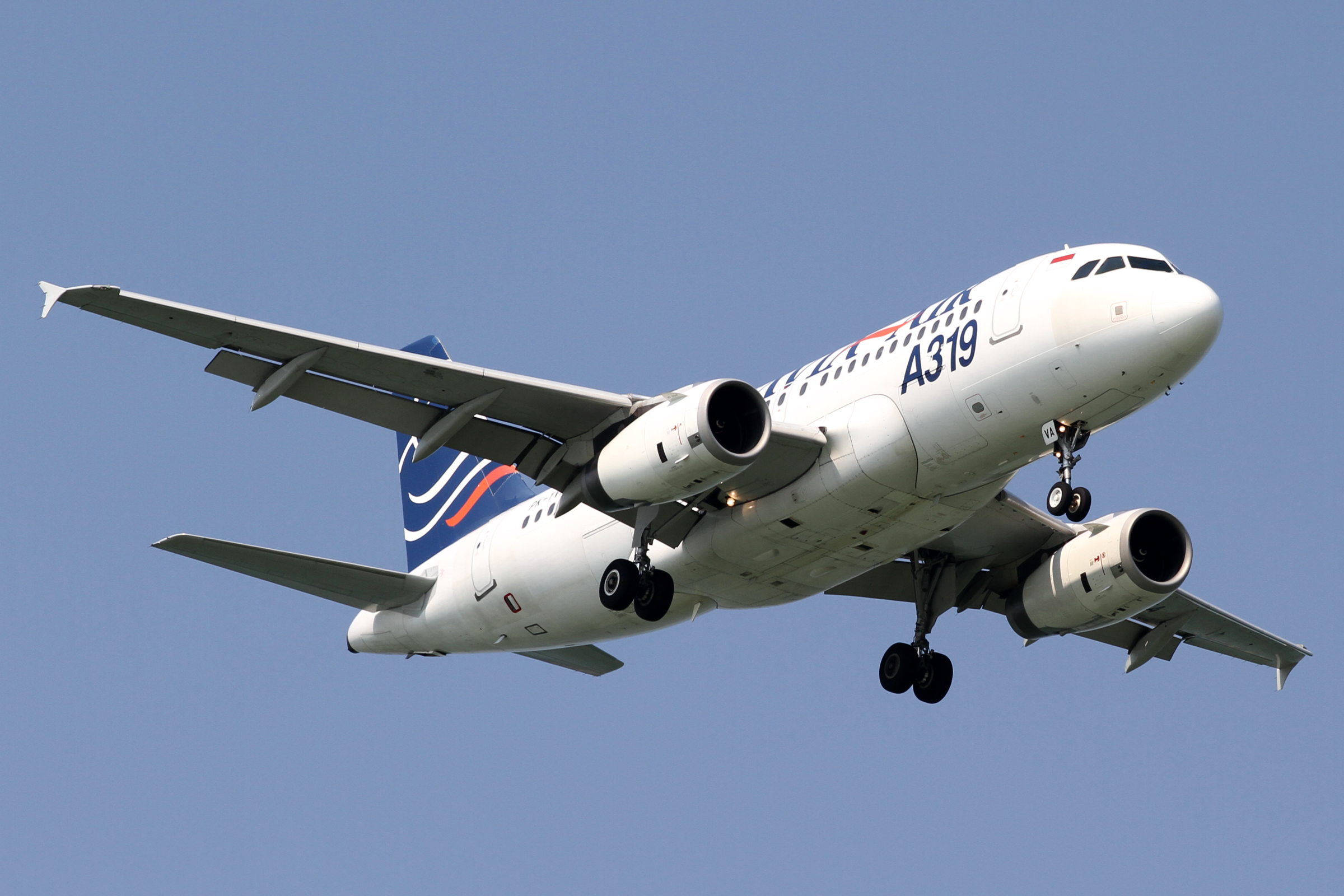 Batavia Air A319-100(PK-YVA) (4995483253)