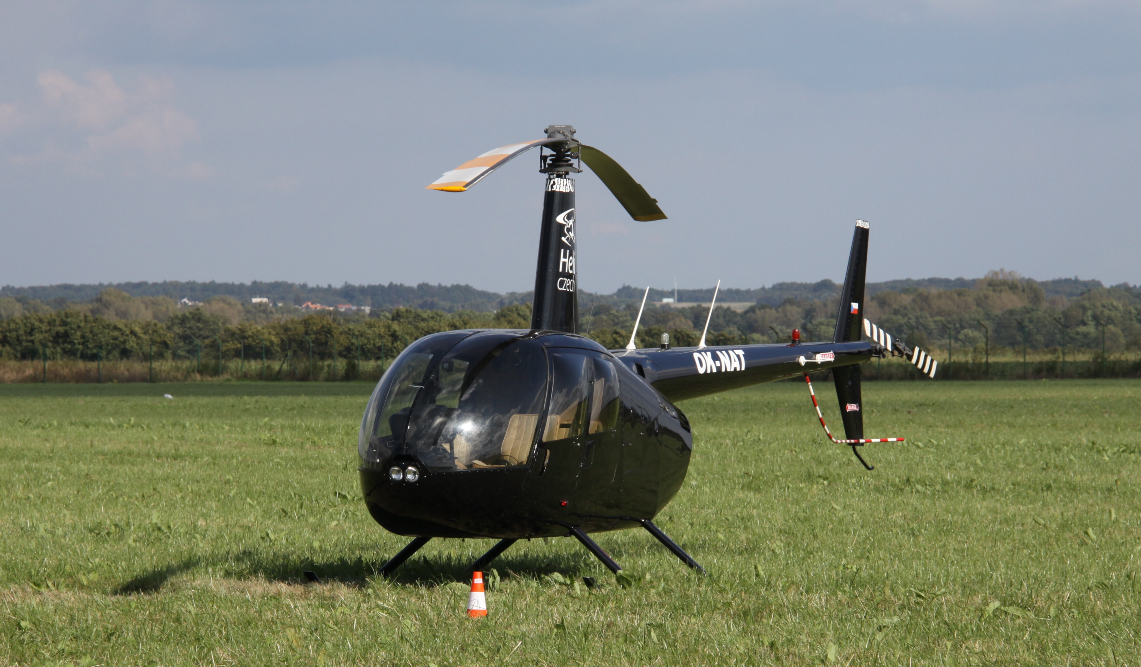 Black Robinson R44