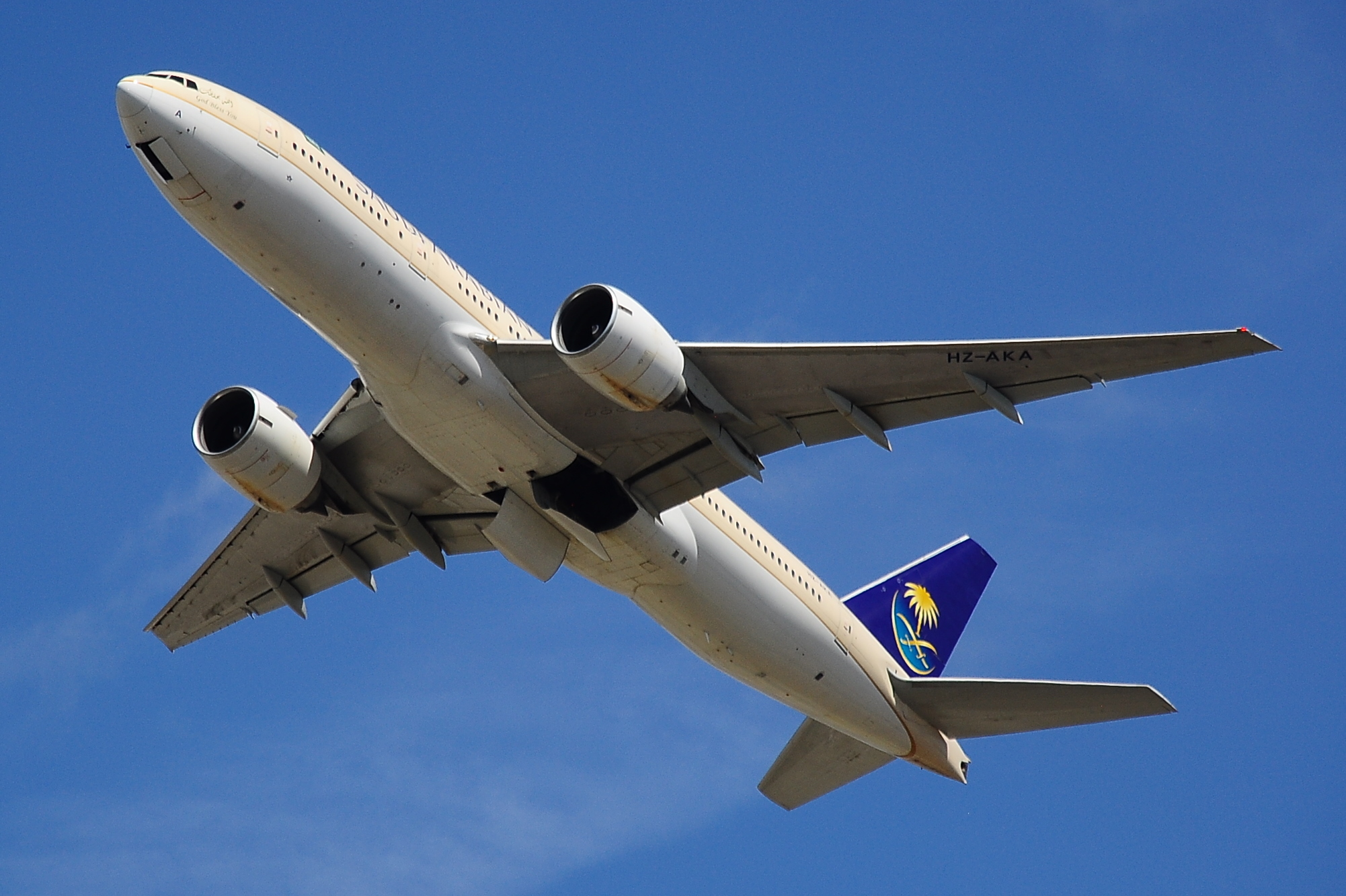 Boeing 777-268(ER) - Saudi Arabian Airlines (HZ-AKA)