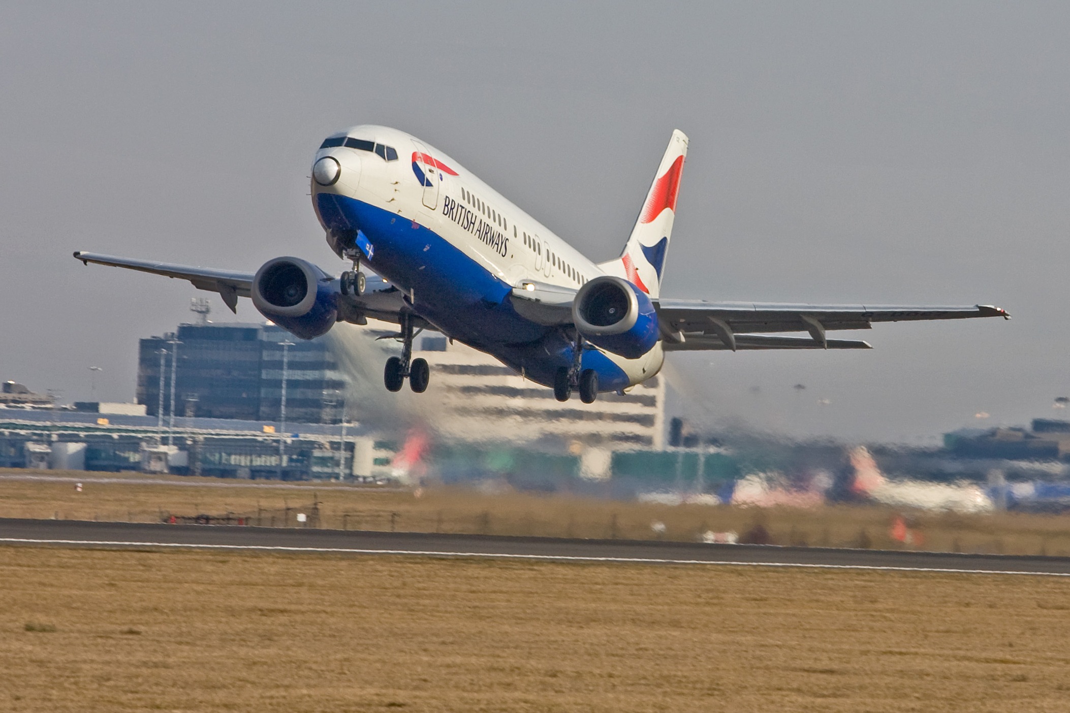 British Airways B737 G-DOCZ (4446420768)