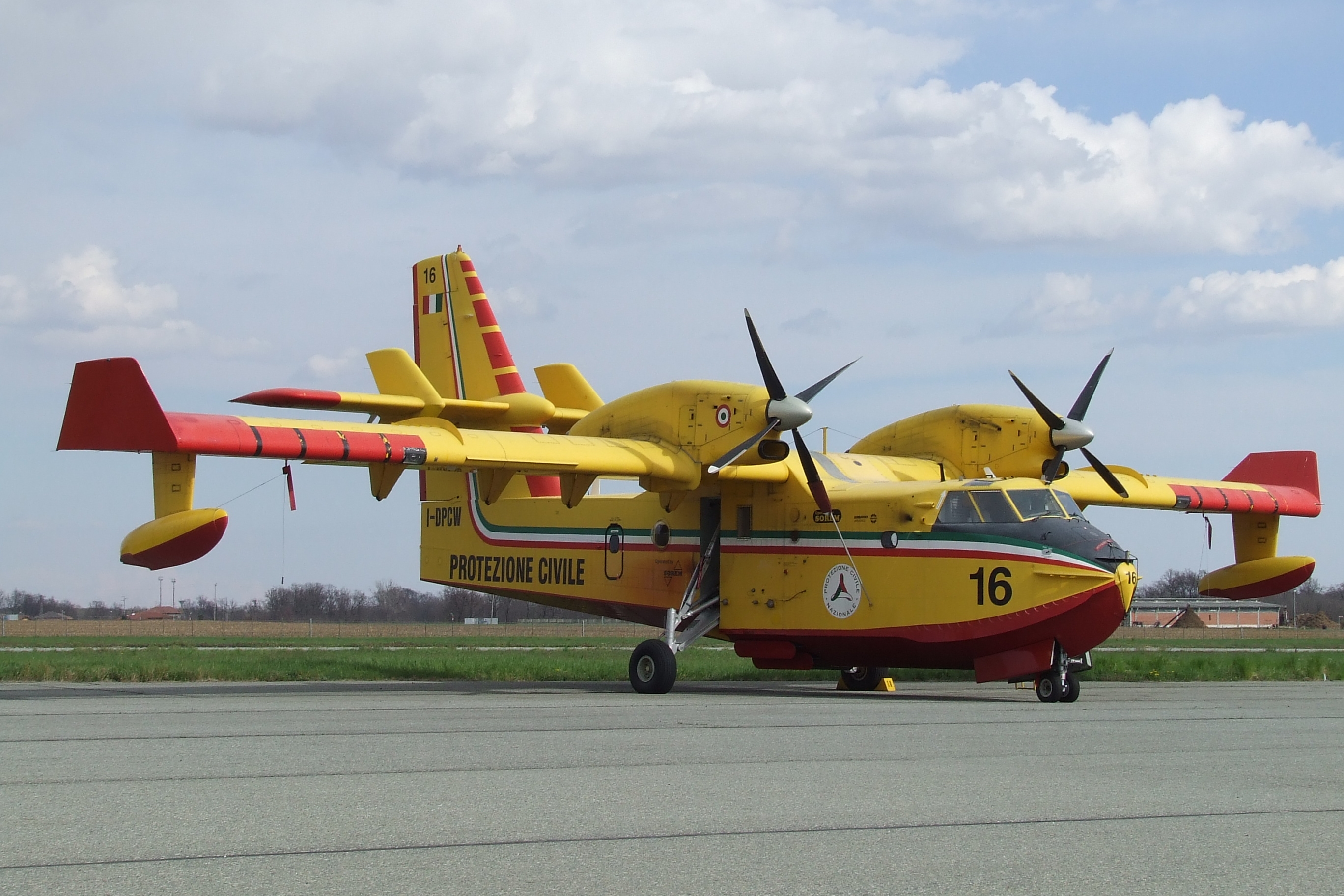 Canadair 16 IT