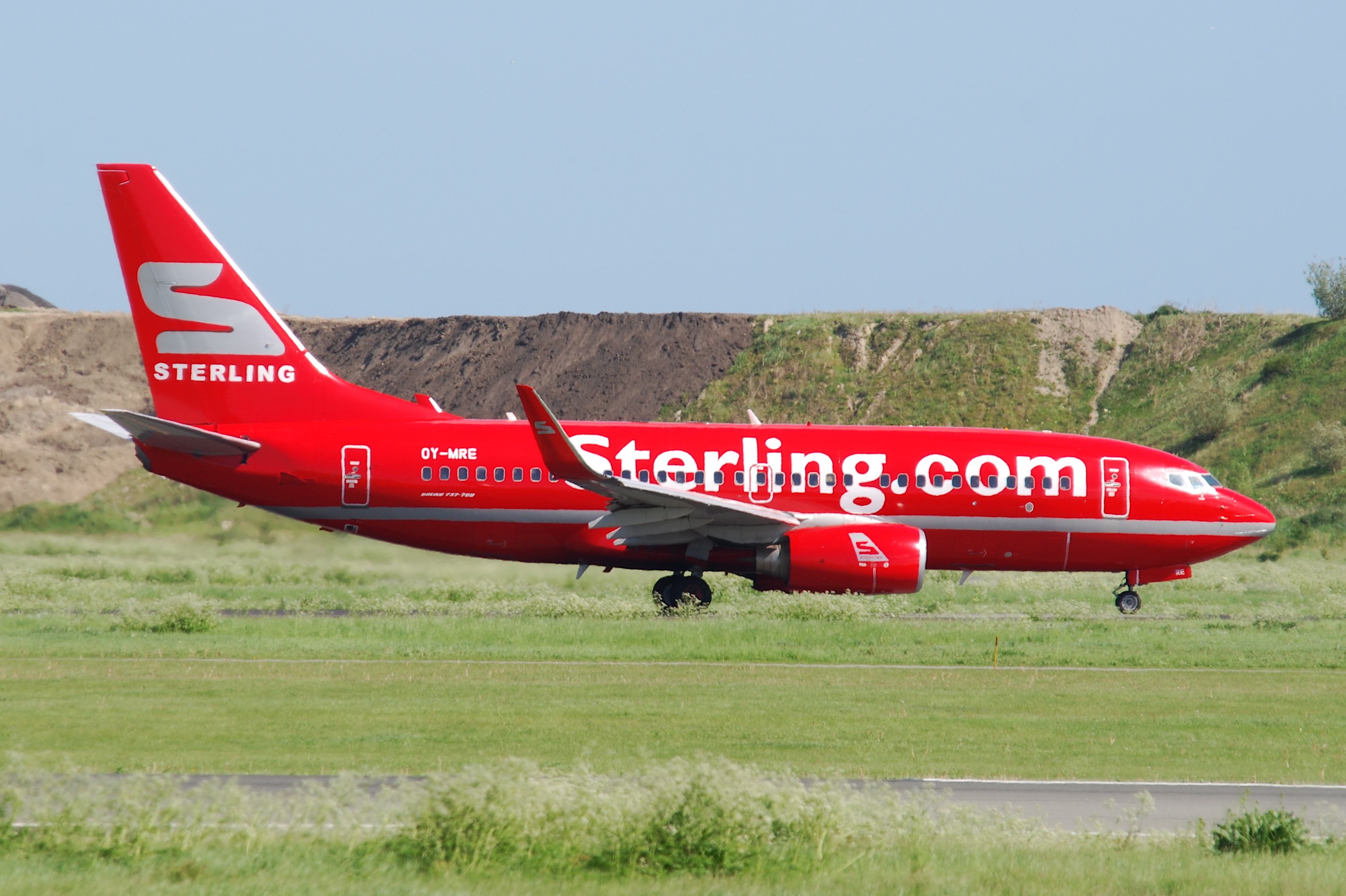 Cimber Sterling Boeing 737-700; OY-MRE@CPH;03.06.2010 574ek (4688045395) (2)