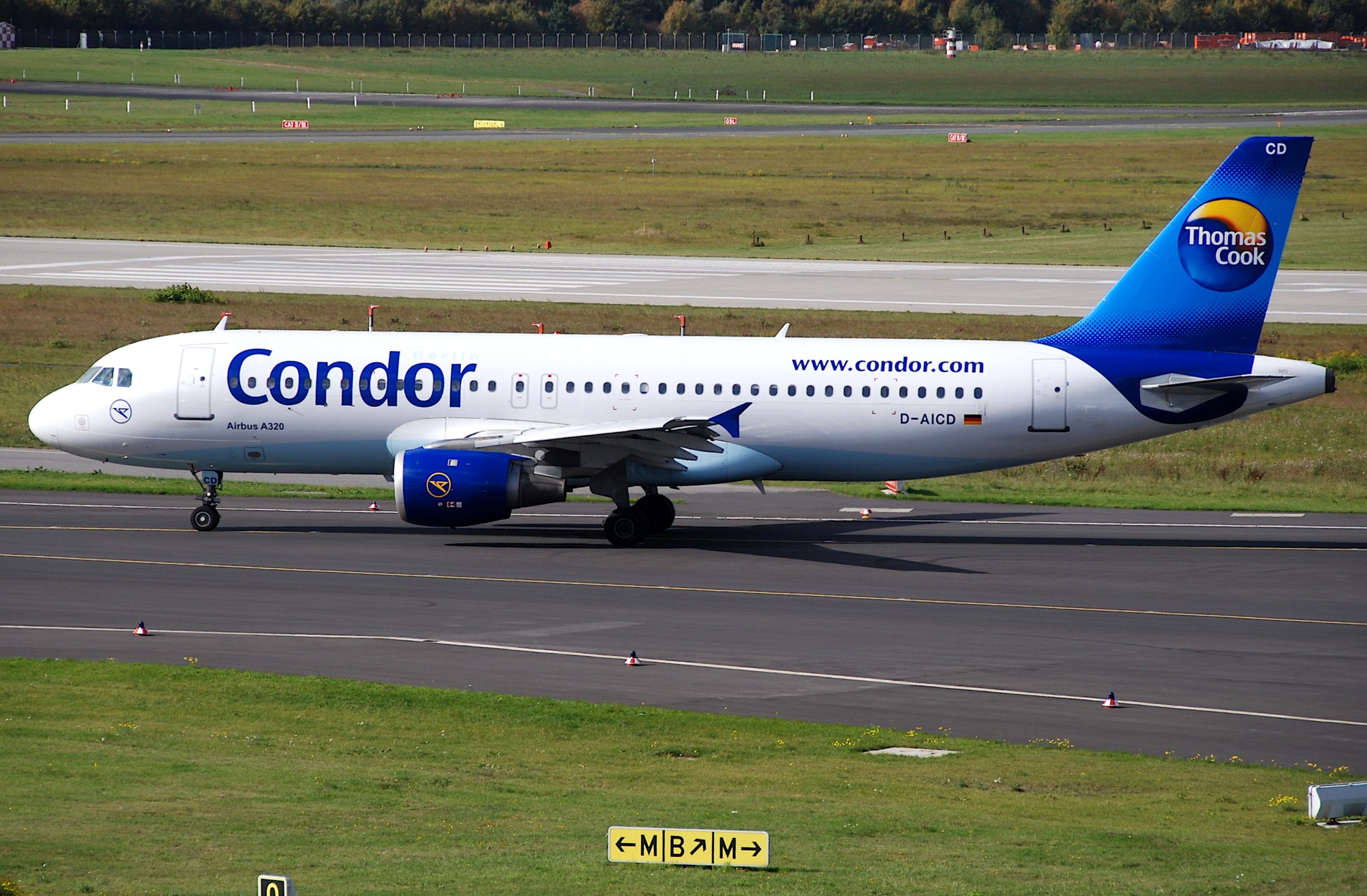 Condor Airbus A320-212, D-AICD@DUS,13.10.2009-558kn - Flickr - Aero Icarus