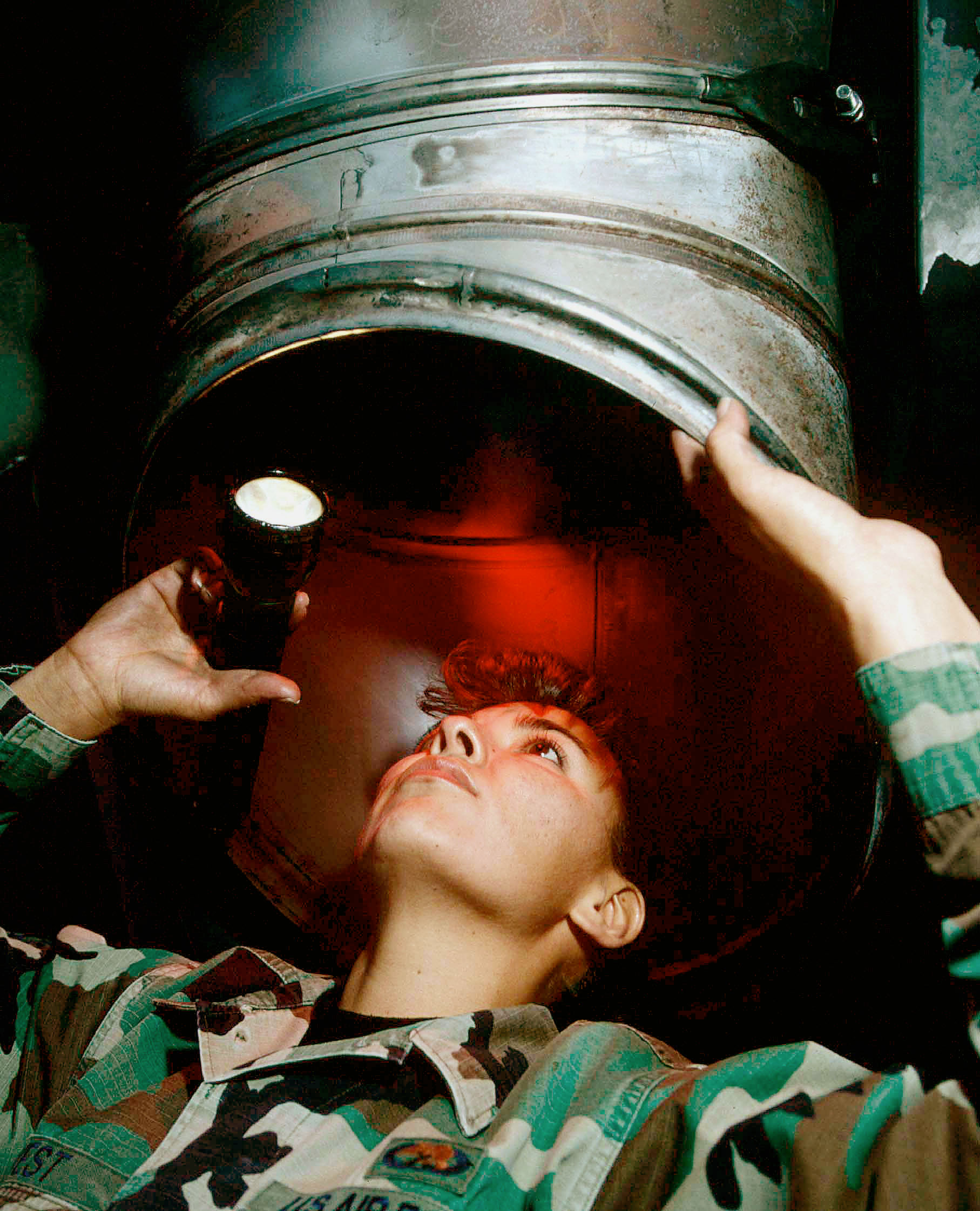 Defense.gov News Photo 991219-F-2907C-007